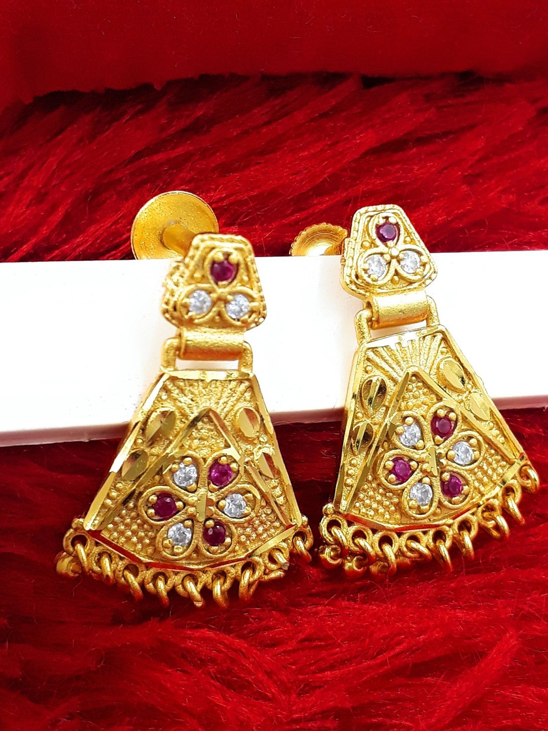 

Anujeet Fashion Hub Gold-Plated American Diamond Studded Contemporary Drop Earrings