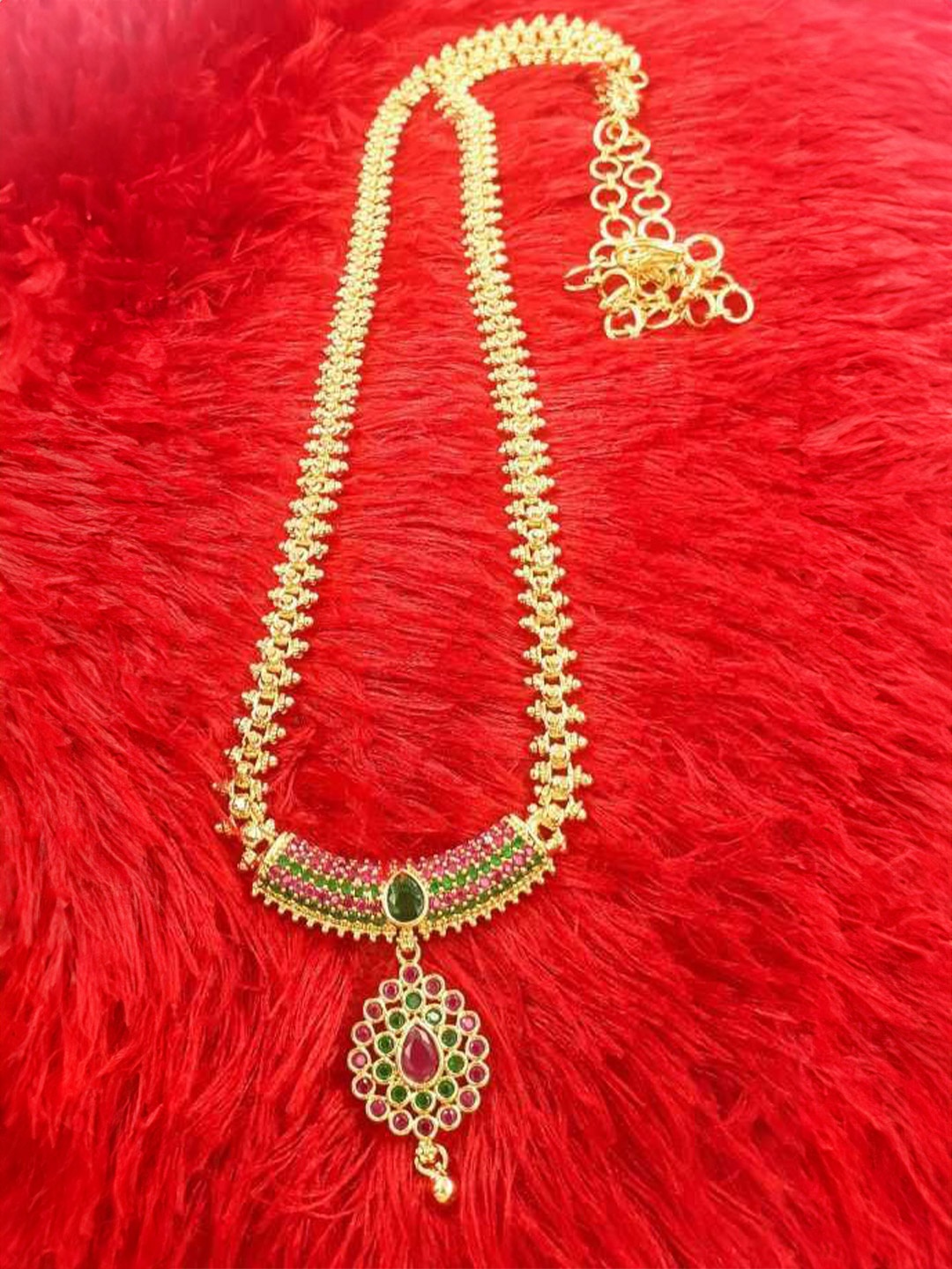 

Anujeet Fashion Hub Gold Plated Stone Studded Necklace