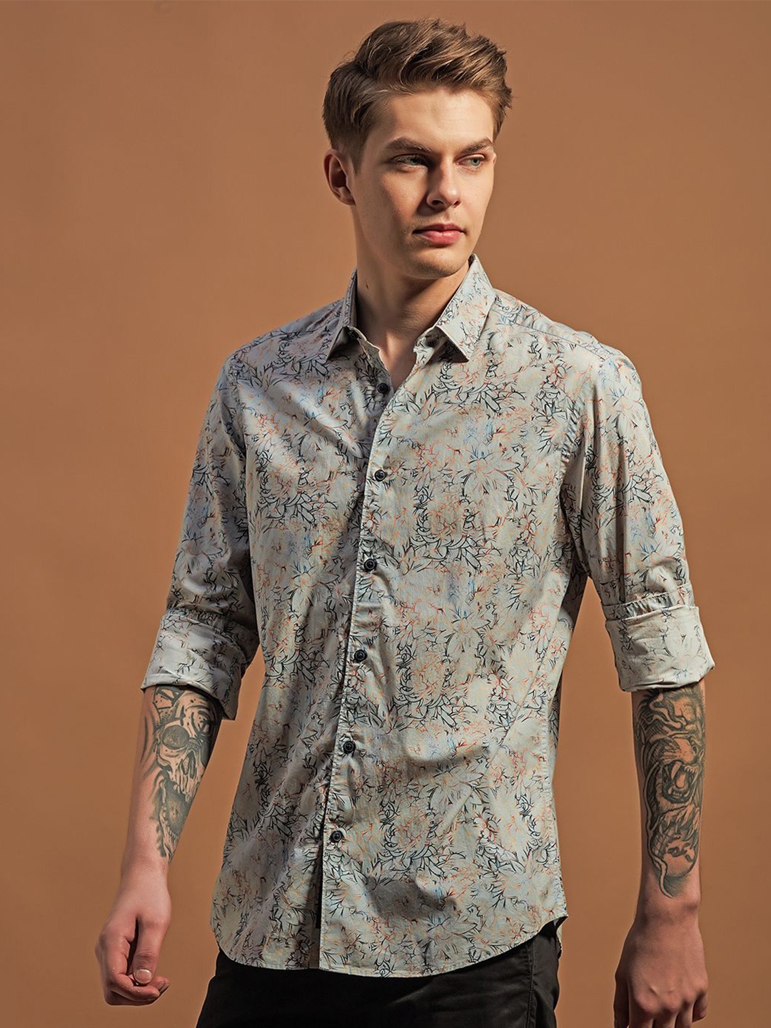 

THINC Men Spread Collar Floral Printed Cotton Casual Shirt, Grey