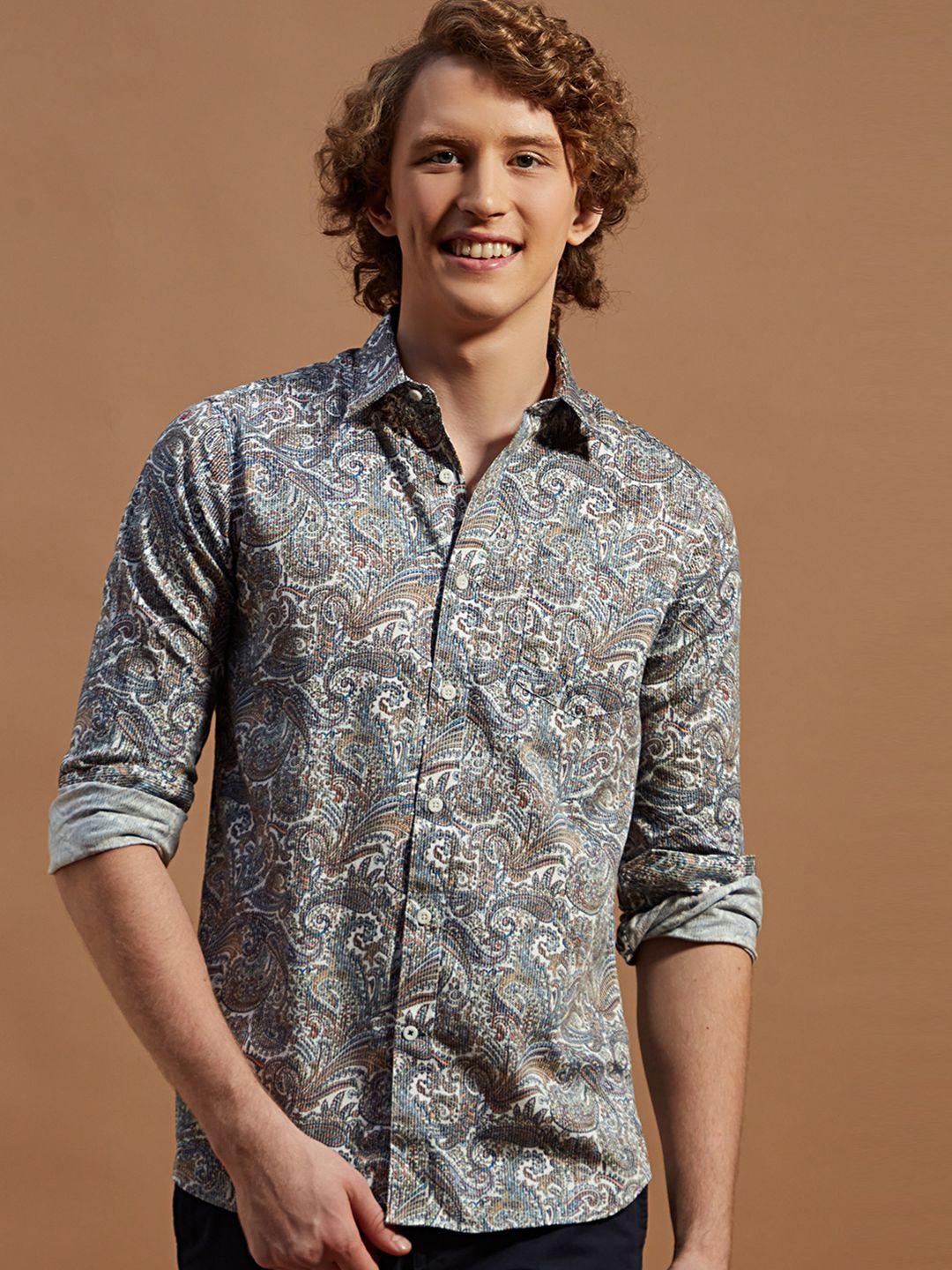 

THINC Men Spread Collar Ethnic Motifs Printed Cotton Casual Shirt, Off white