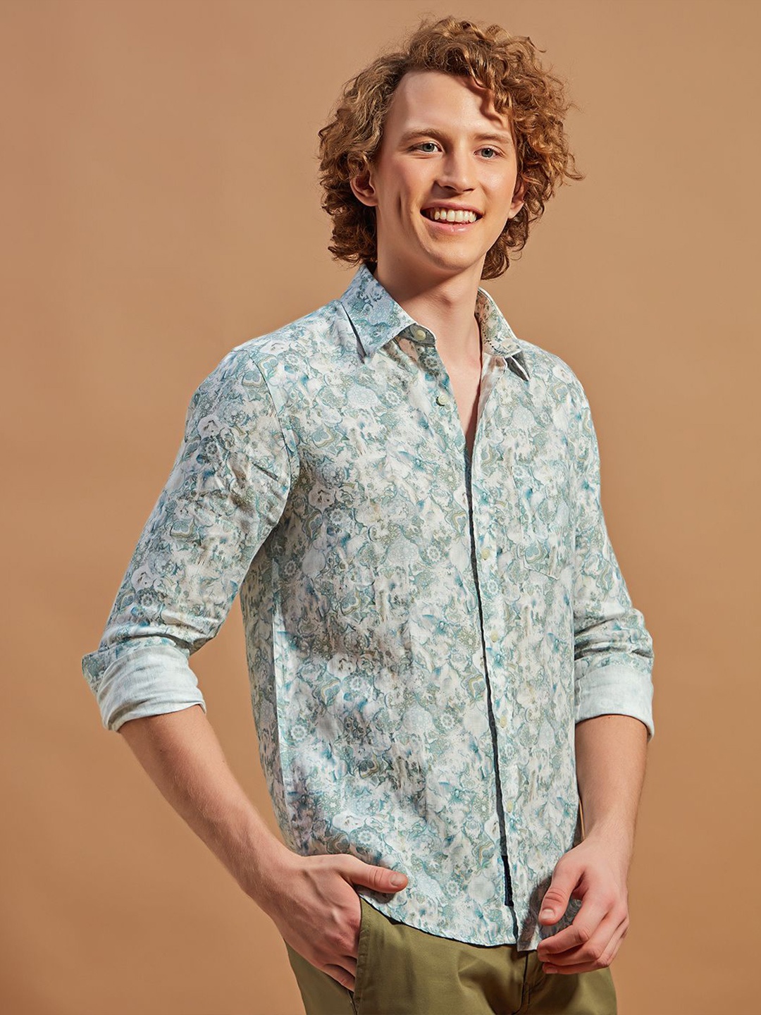 

THINC Men Playful Poppy Linen Regular Fit Shirt, Off white