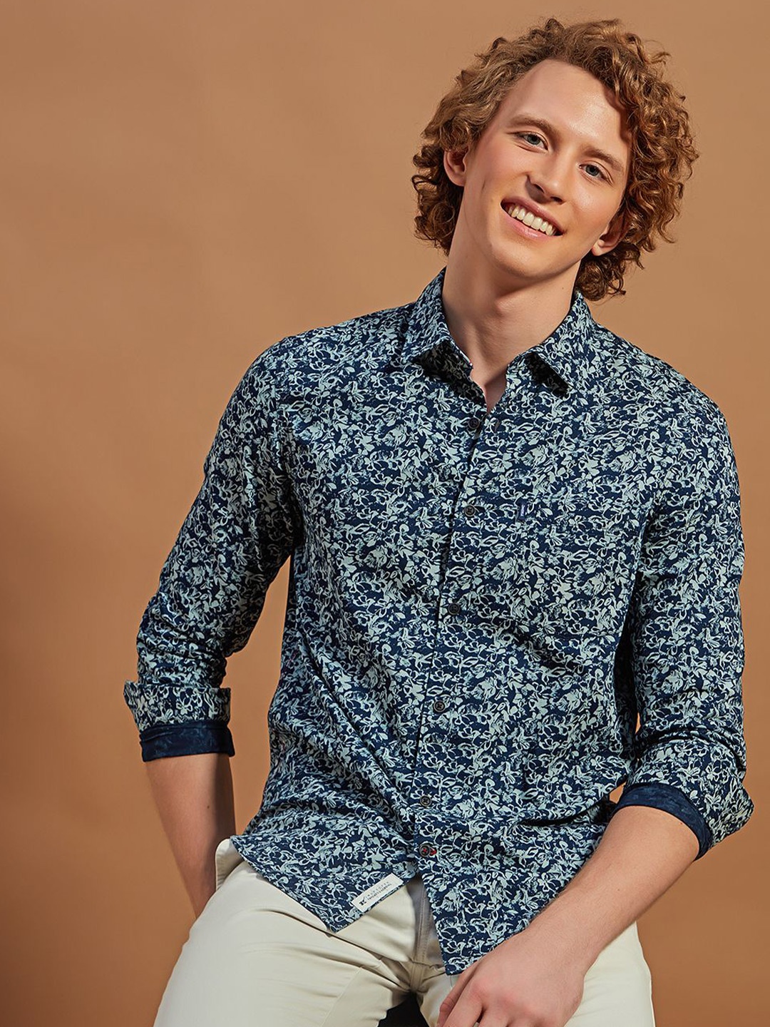 

THINC Men Spread Collar Floral Printed Cotton Casual Shirt, Blue