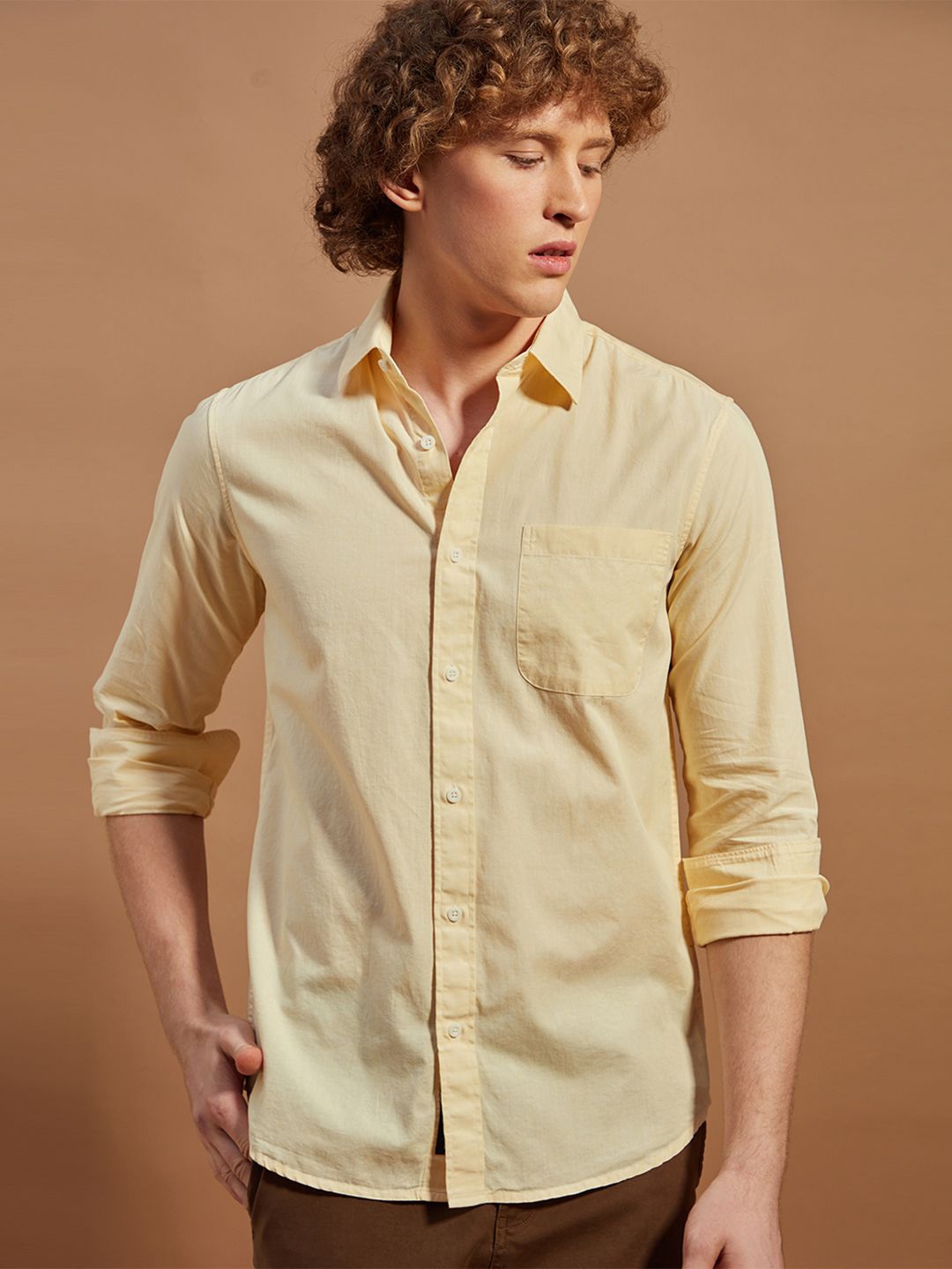 

THINC Men Spread Collar Solid Cotton Casual Shirt, Yellow