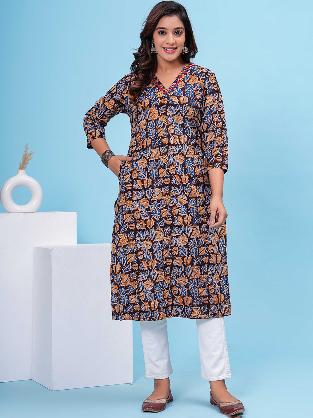 

DIZON Floral Printed Mirror Work Cotton Straight Kurta, Blue