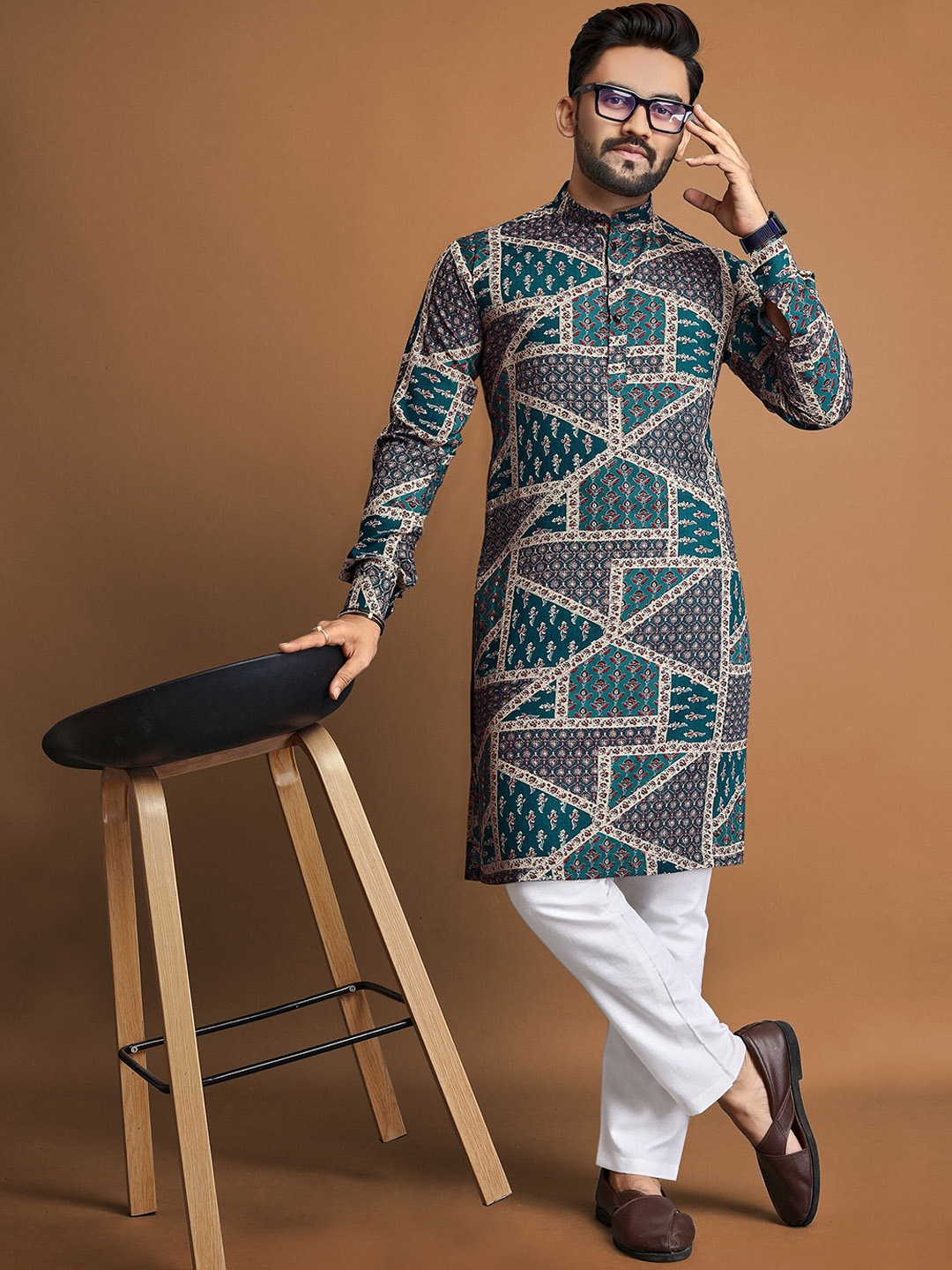 

Zurika Fashion Floral Foil Printed Mandarin Collar Cotton Straight Kurta, Blue