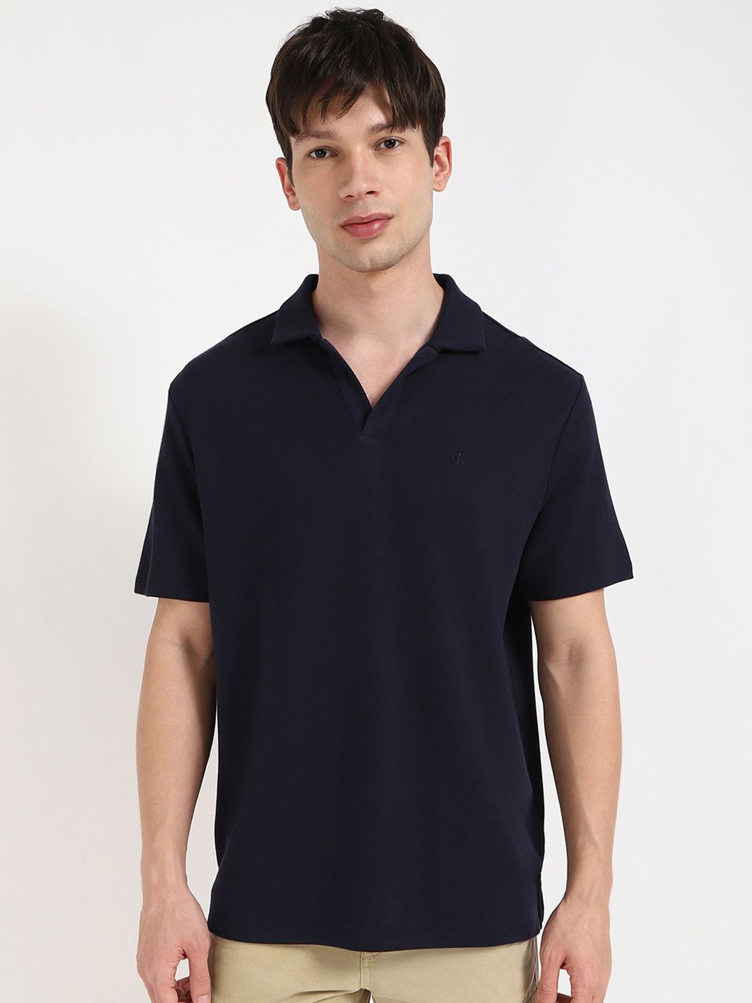 

Calvin Klein Jeans Men Solid Polo Collar Cotton T-shirt, Navy blue