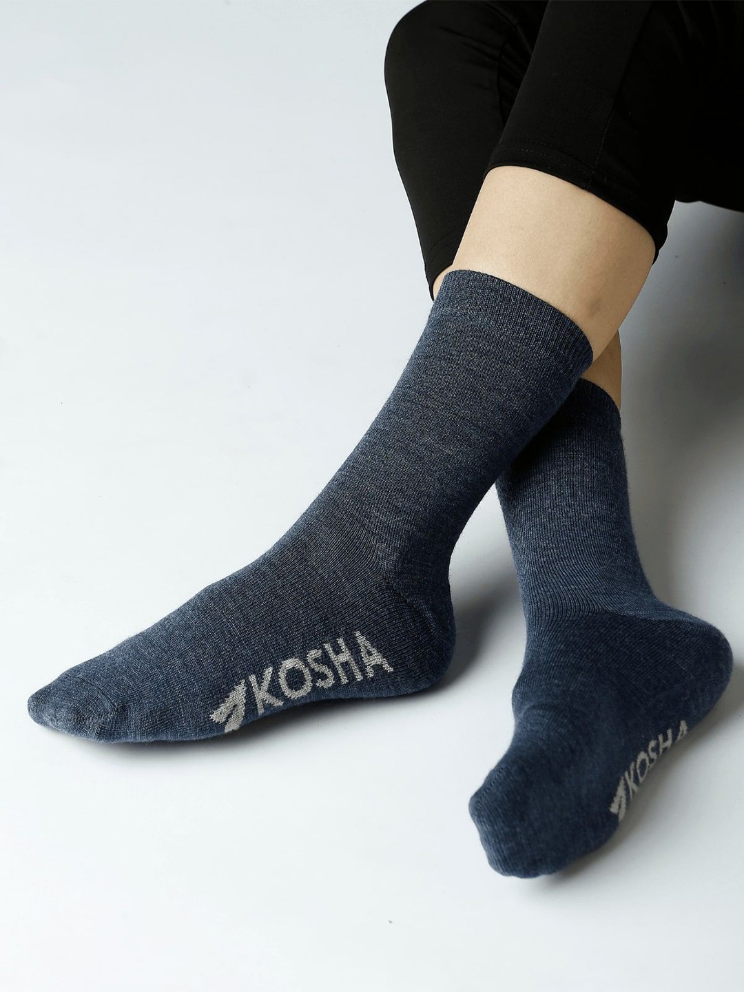 

Kosha Women Pack Of 3 Merino Wool Crew-Length Classic Socks, Maroon