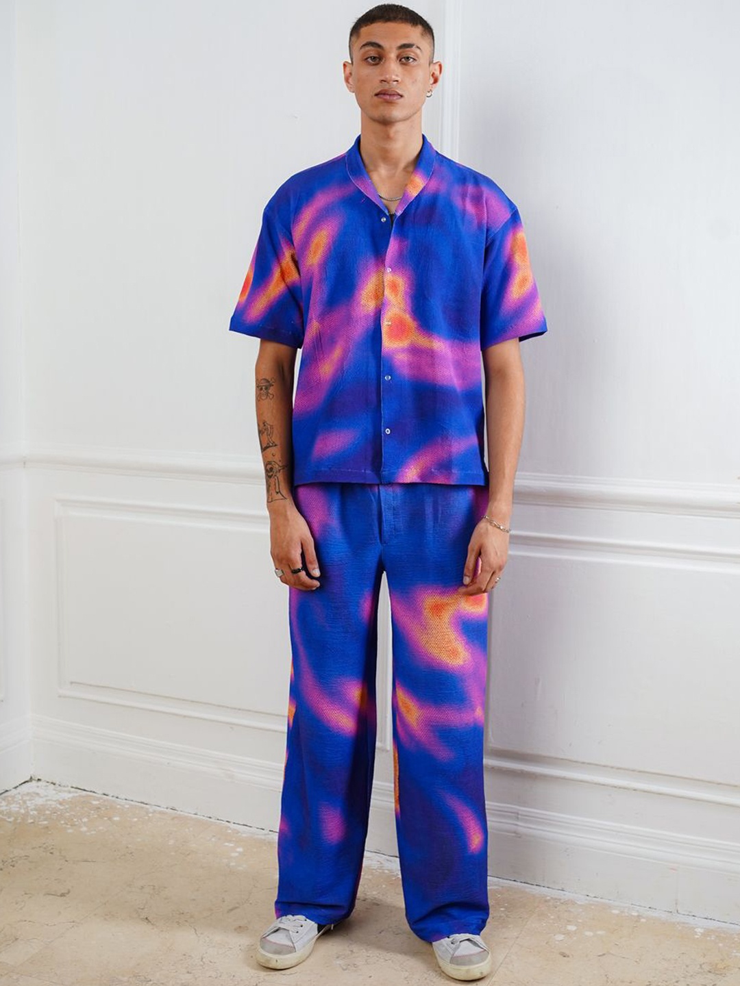 

Big Bunny Printed Shawl Collar Short Sleeves Shirt With Trouser, Blue