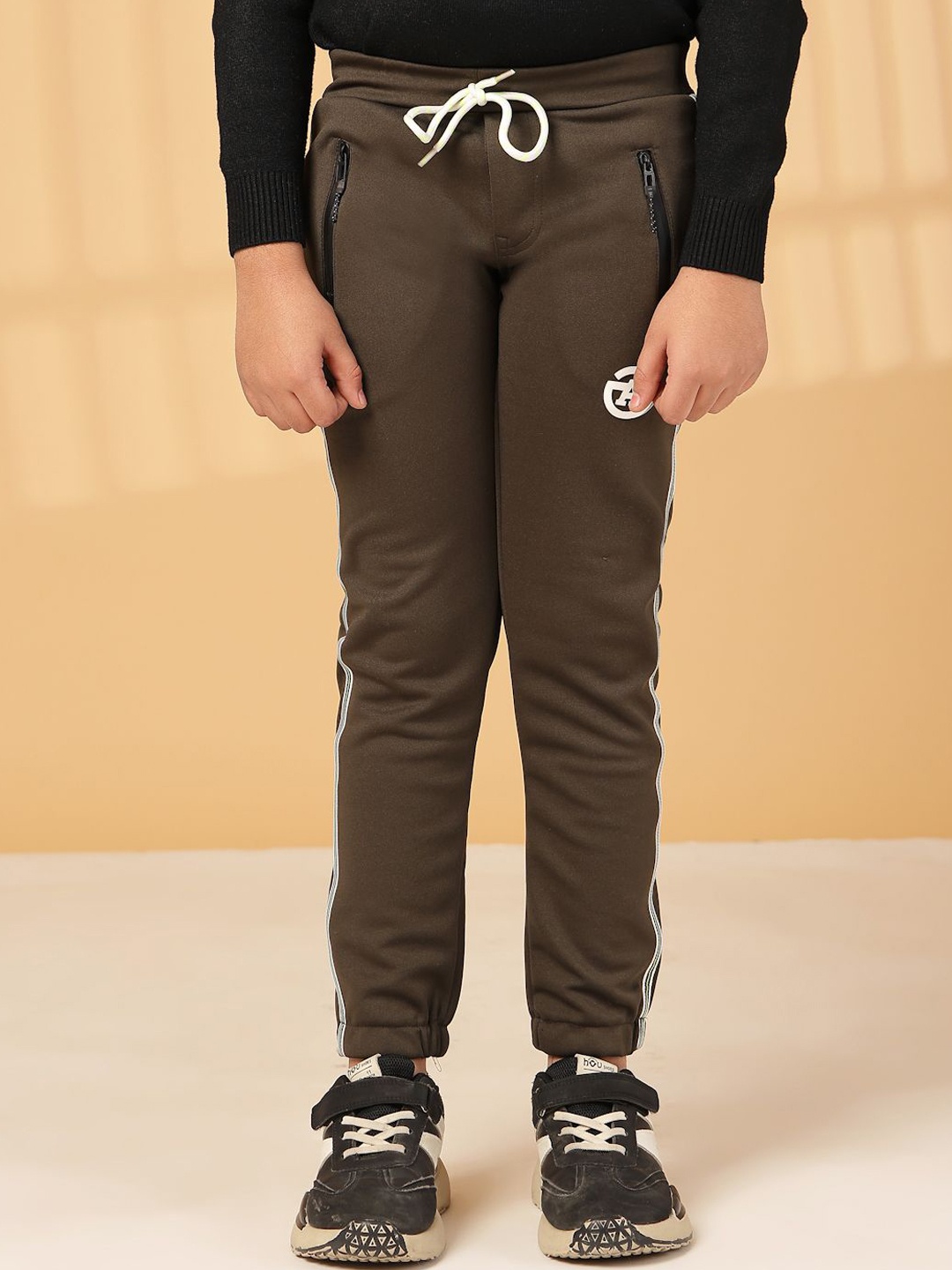 

Albion By CnM Boys Cotton Mid Rise Jogger, Brown