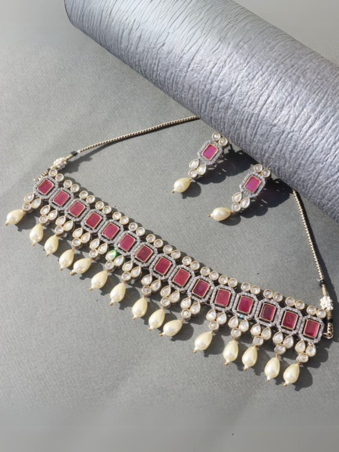 

I Jewels Gold Plated Kundan Studded Jewellery Set