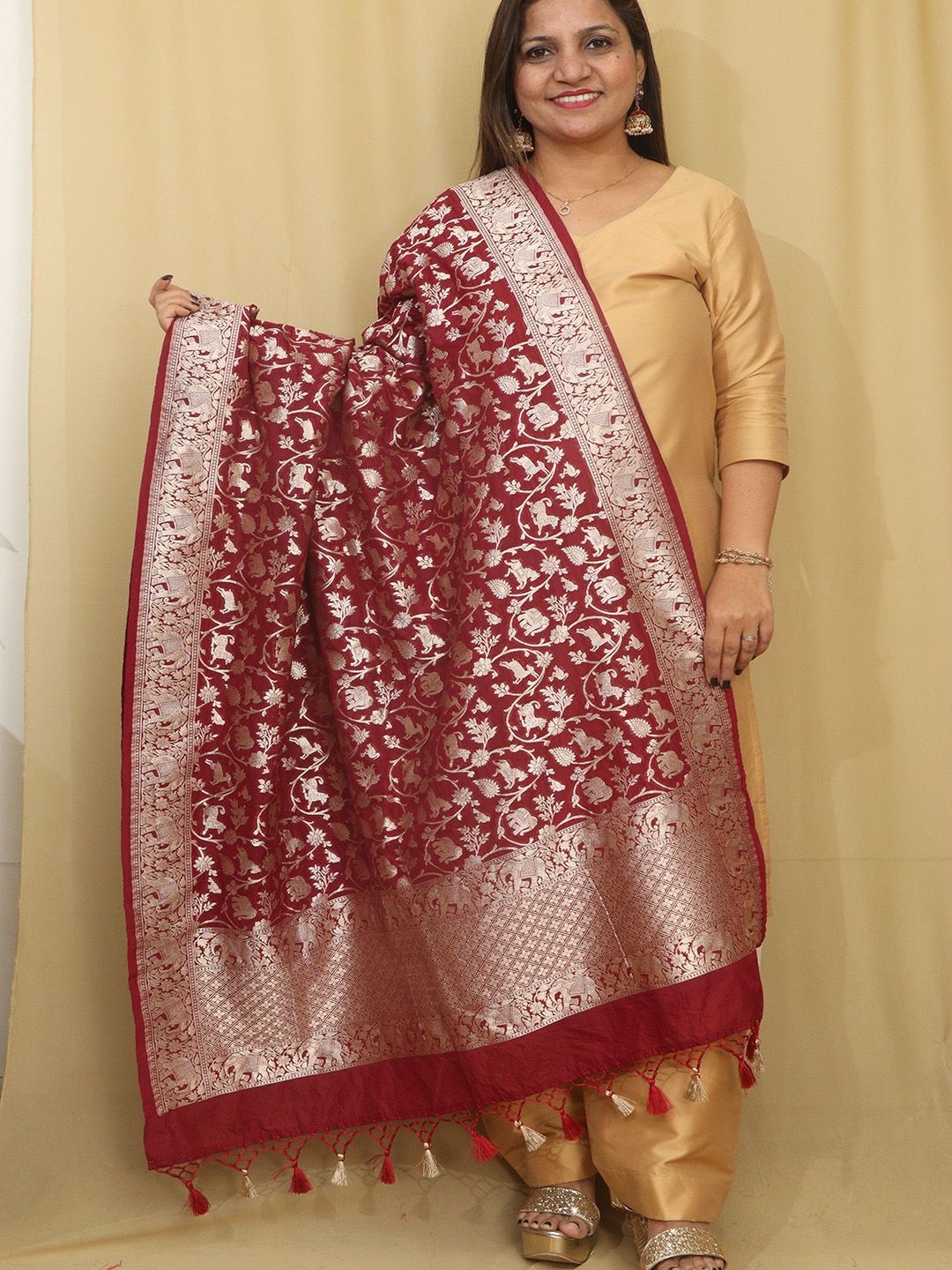 

Luxurionworld Ethnic Motifs Woven Design Silk Dupatta with Zari, Maroon