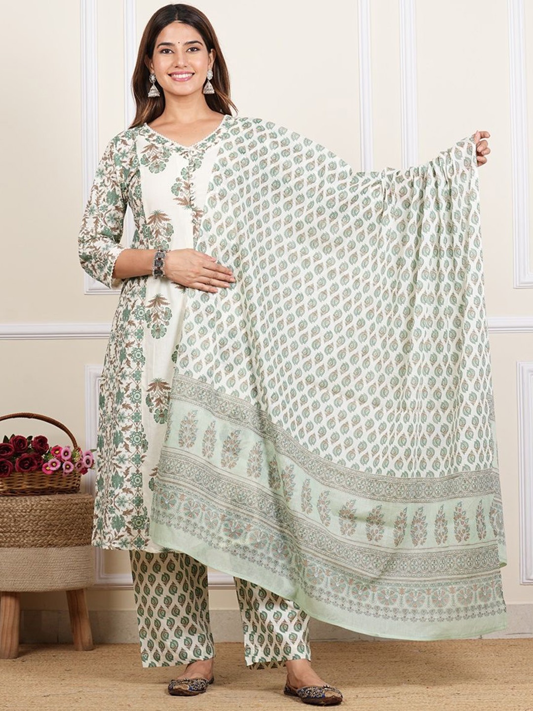 

IKRASS Floral Printed Pure Cotton Straight Kurta with Trousers & Dupatta, White