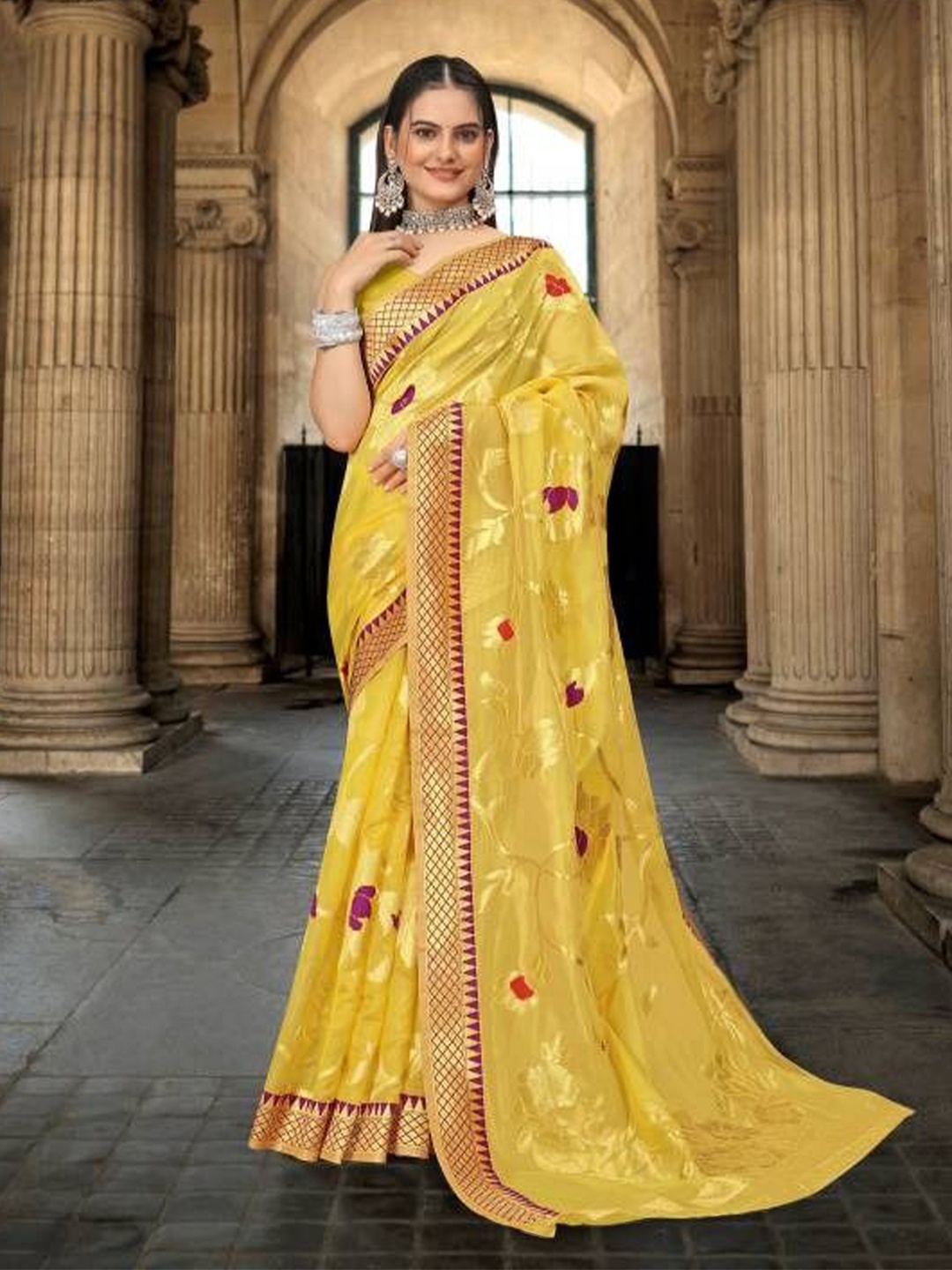 

Aagiri Woven Design Zari Banarasi Saree, Yellow