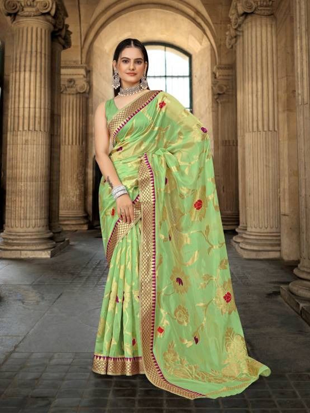 

Aagiri Woven Design Zari Organza Saree, Green