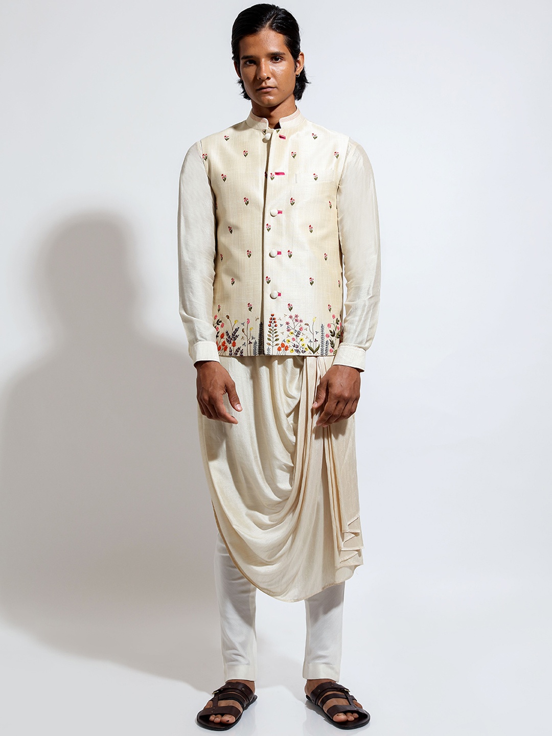 

VIVEK KARUNAKARAN Mandarin Collar A-Line Kurta with Churidar & Nehru jacket, Beige