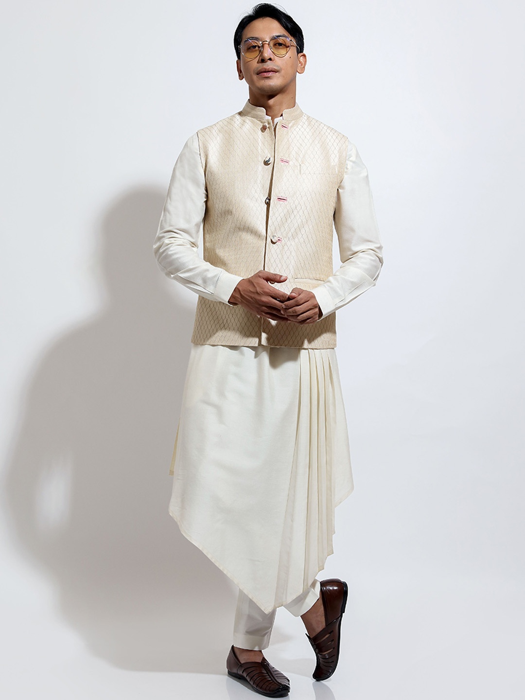 

VIVEK KARUNAKARAN Mandarin Collar Straight Kurta with Churidar & Nehru jacket, Beige