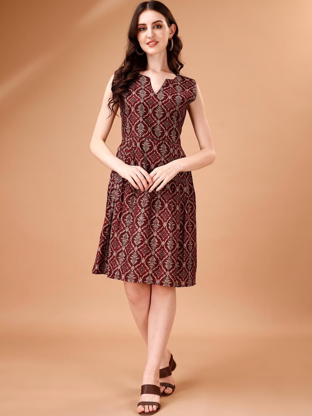 

VenderVilla Women Cotton Ethnic Motifs A-Line Sleeveless Dress, Maroon