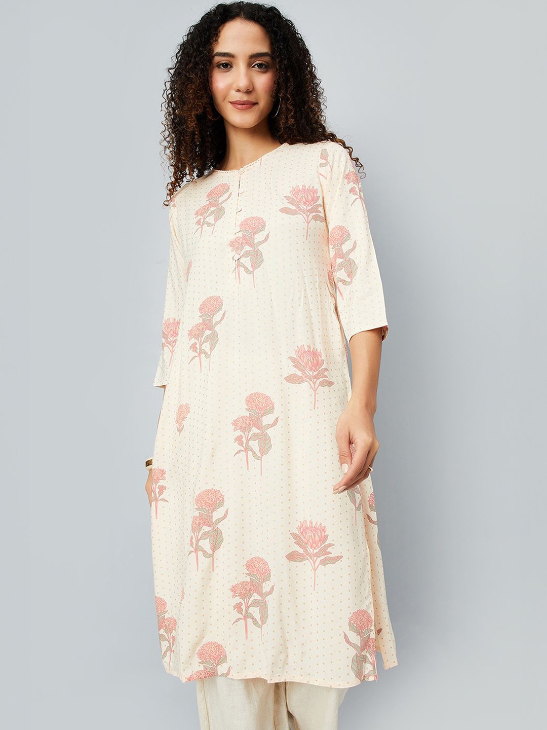 

max Floral Printed Straight Kurta, White