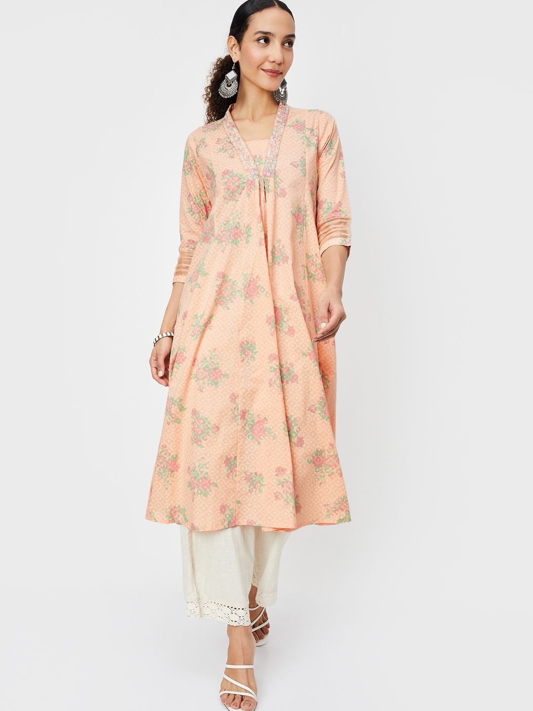 

max Floral Printed Square Neck Panelled A-Line Cotton Kurta, Peach