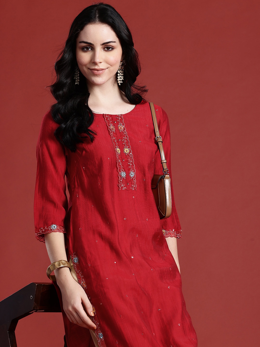 

Anouk Women Embroidered Sequinned Kurta, Red