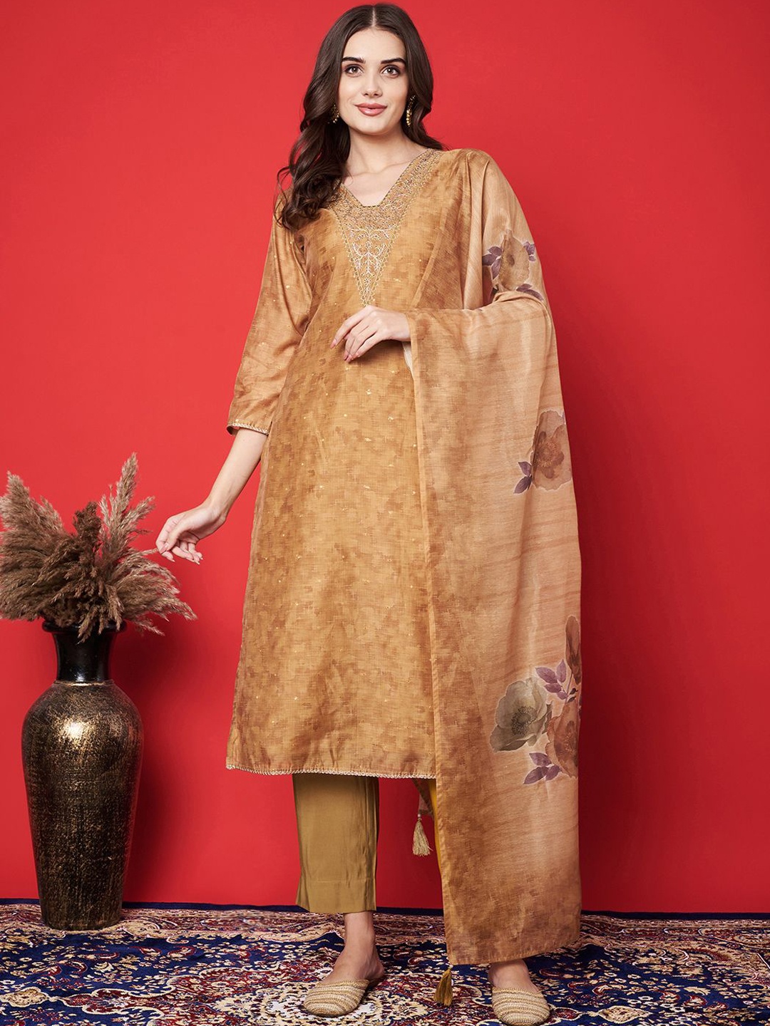 

Label Khoj Abstract Printed Thread Work Chanderi Silk Kurta With Trousers & Dupatta, Gold