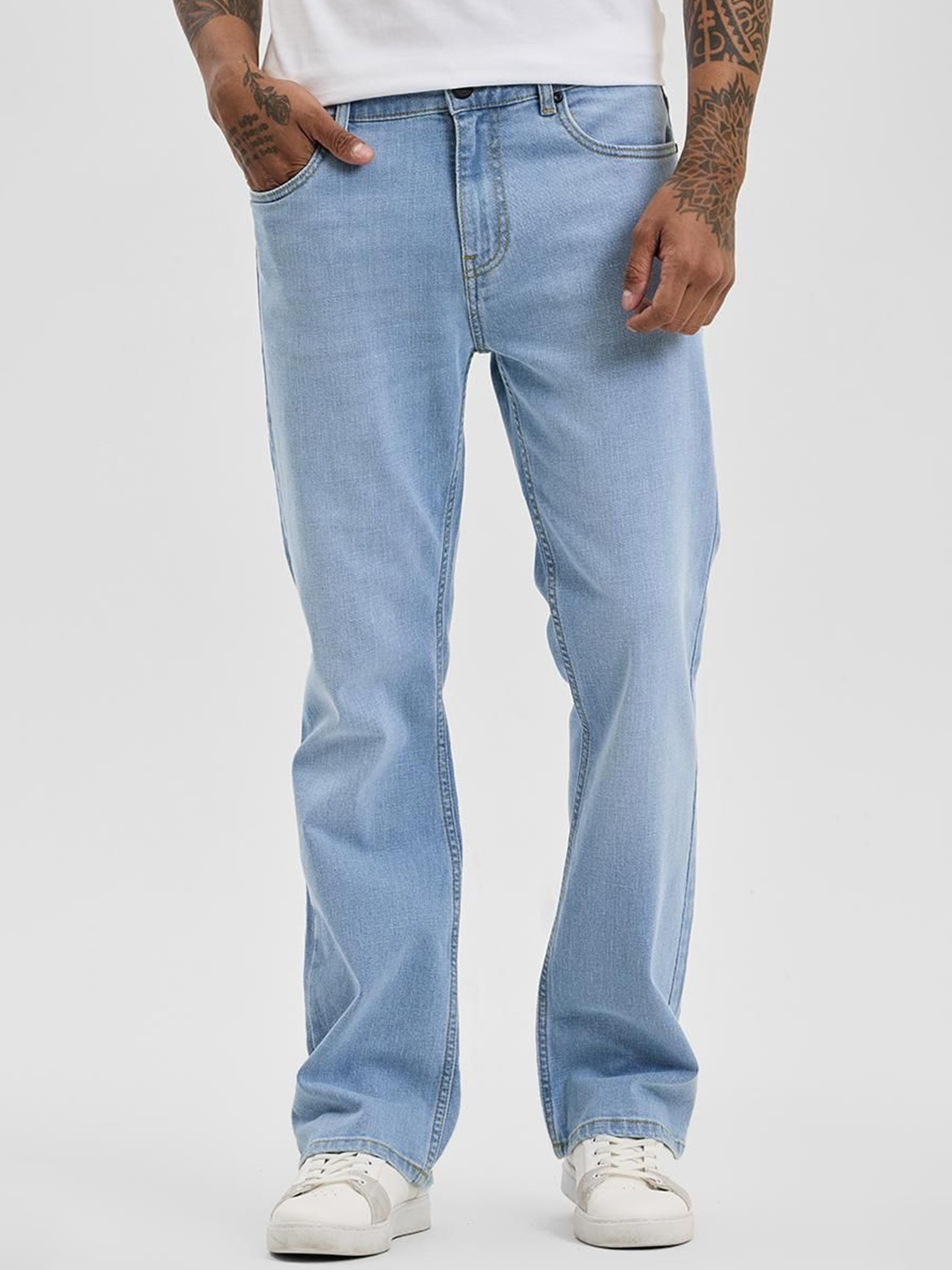 

Snitch Men Classic Bootcut Light Fade Stretchable Jeans, Blue