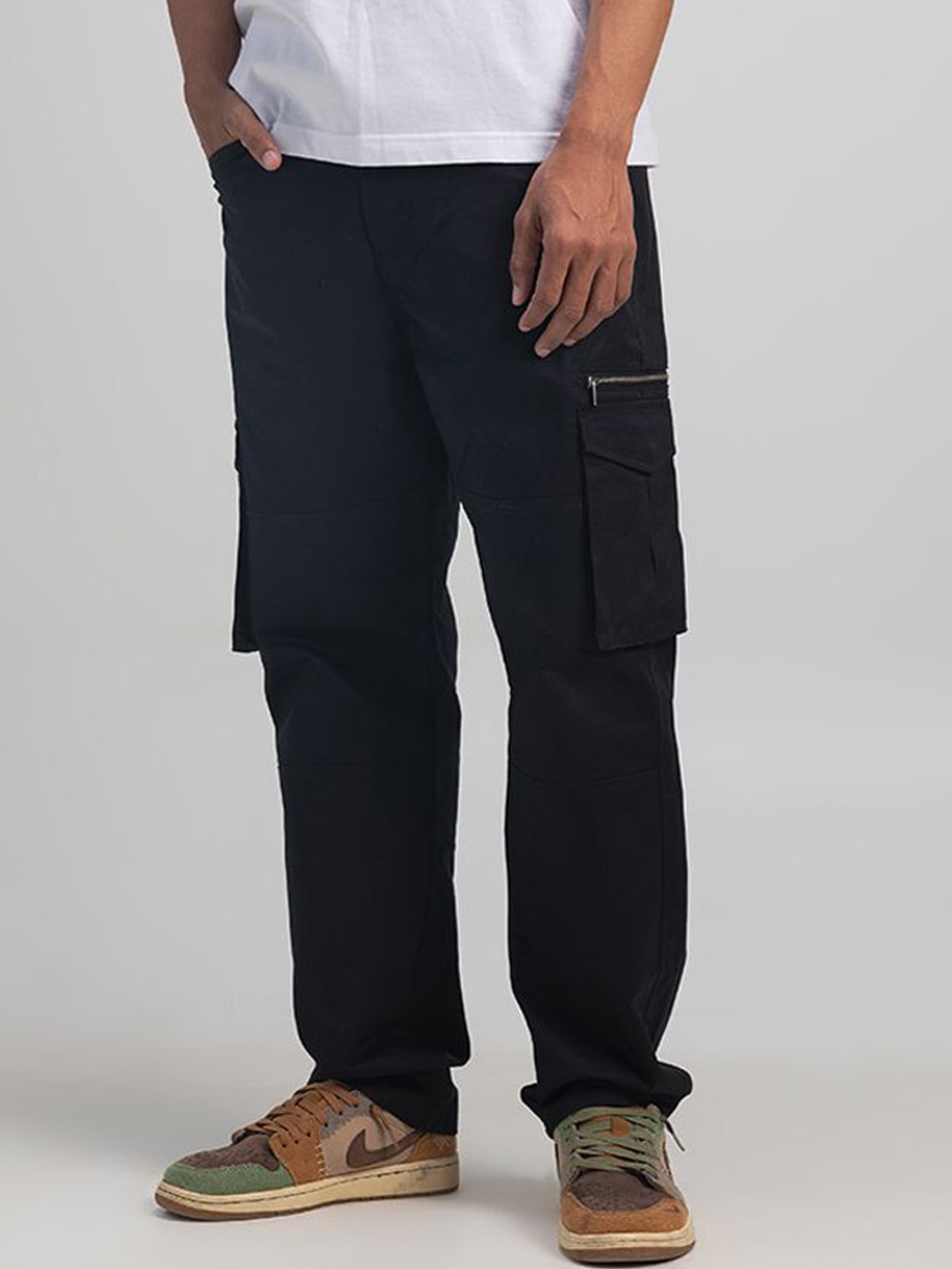 

URBARO Men Smart Regular Fit Mid-Rise Cotton Cargos, Black