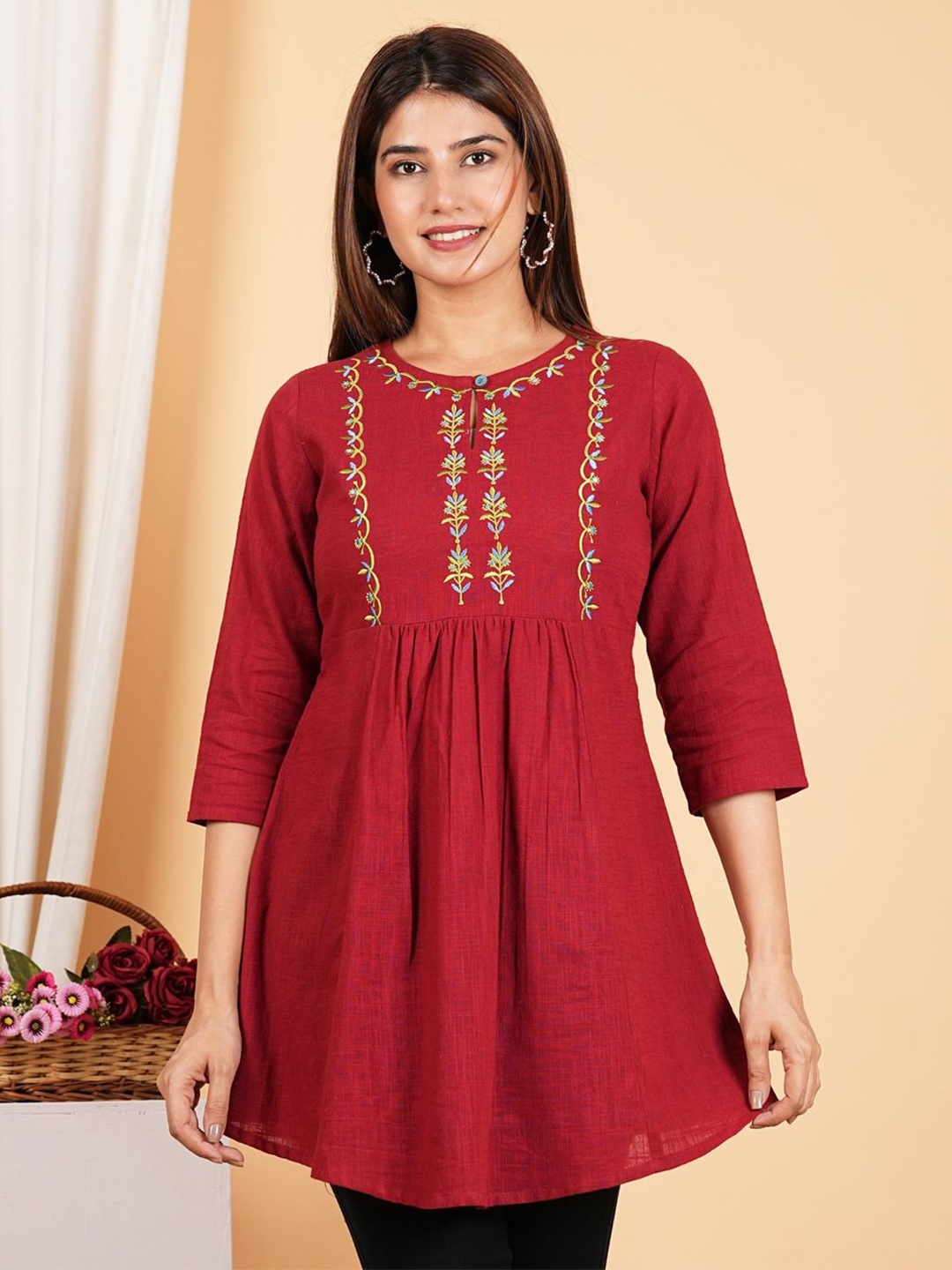 

IKRASS Embroidered Pure Cotton Kurti, Maroon
