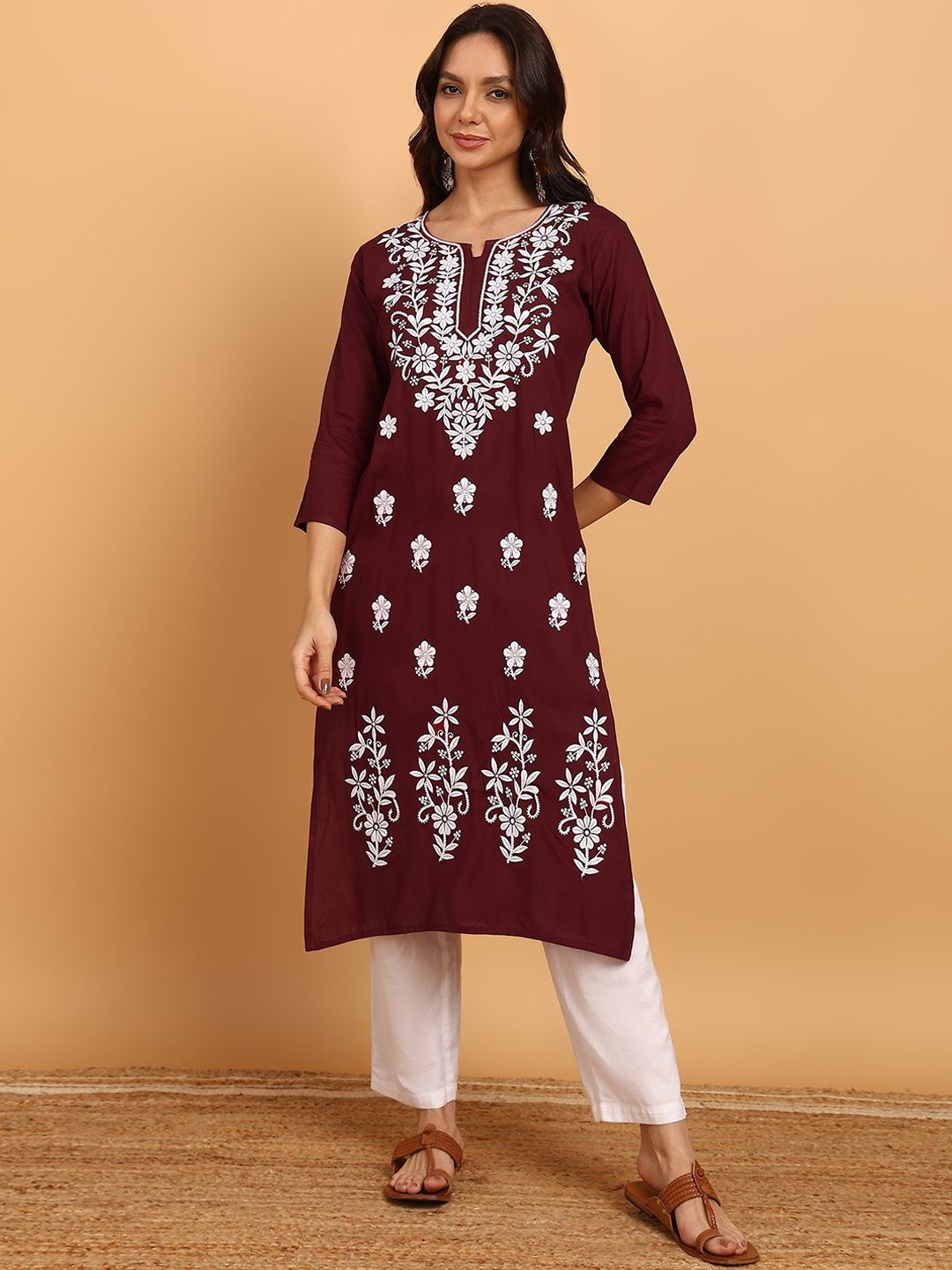 

TOP N THREAD Floral Embroidered Round Neck Chikankari Machine Weave Straight Kurta, Maroon