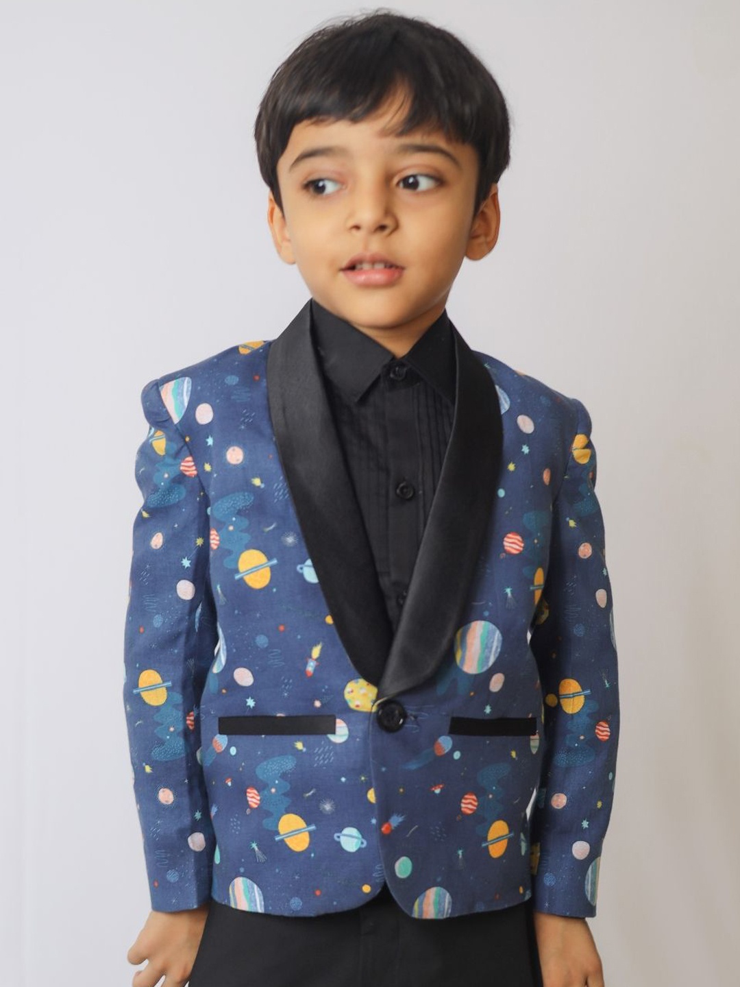 

Funny Bones Boys Linen Planets Printed Blazer, Navy blue