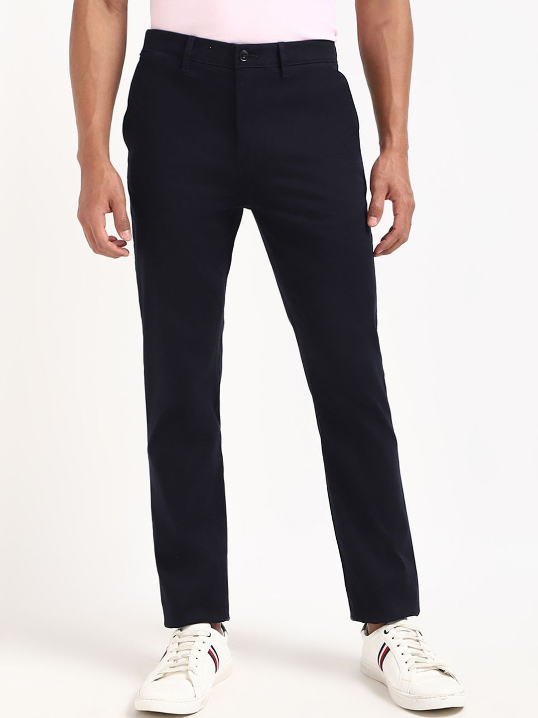 

Tommy Hilfiger Men Straight Fit Chinos Trousers, Blue
