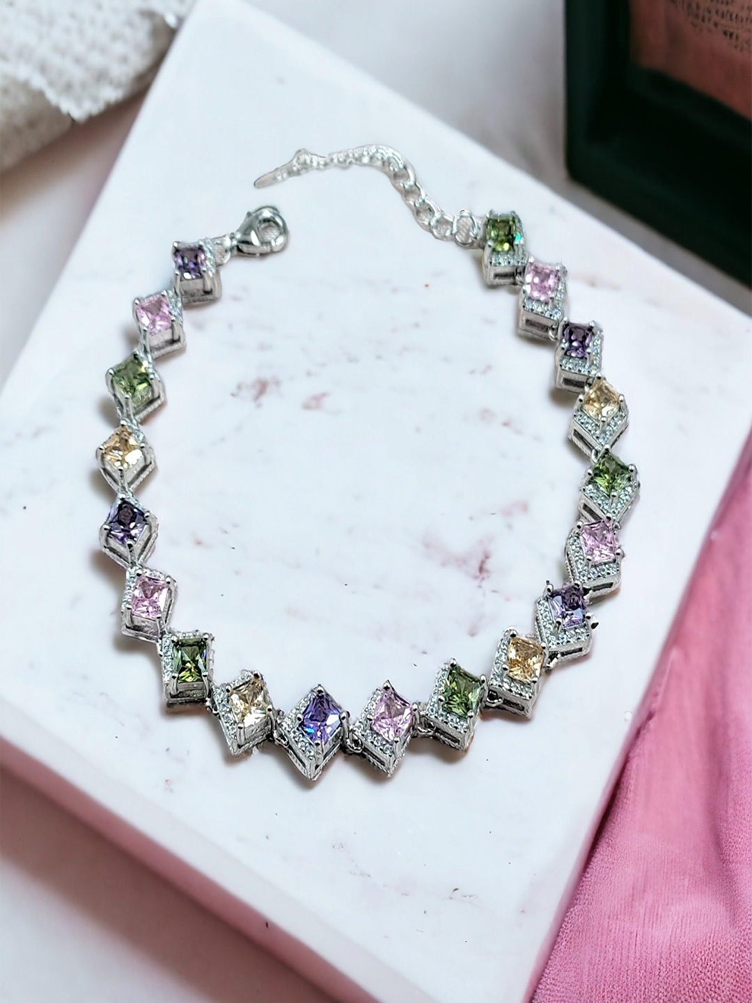 

AMONROO 925 Sterling Silver Cubic Zirconia Rhodium-Plated Charm Bracelet