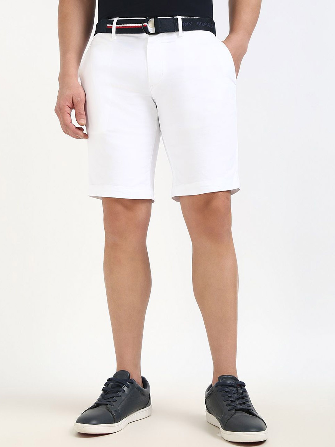 

Tommy Hilfiger Men Regular Fit Mid-Rise Shorts, White