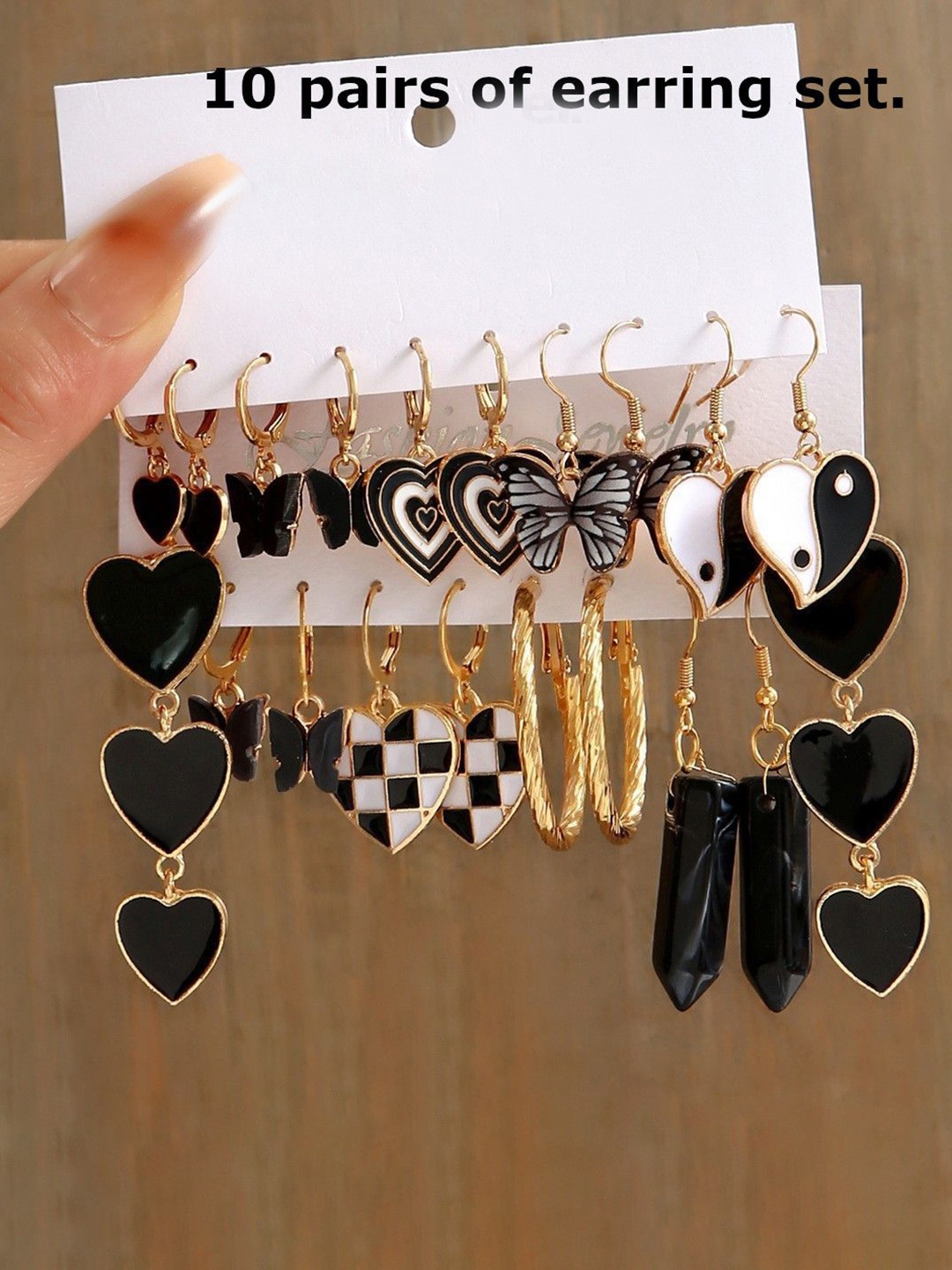 

DressBerry Black Pack Of 20 Gold Plated Artificial Stones Contemporary Drop Earrings