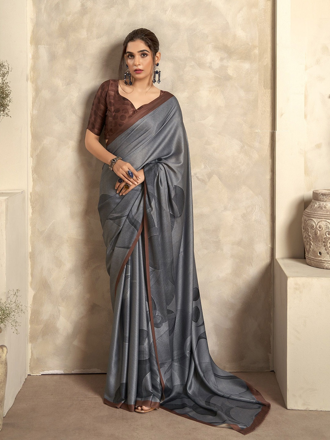 

MAHALASA Ethnic Motifs Printed Satin Saree, Grey