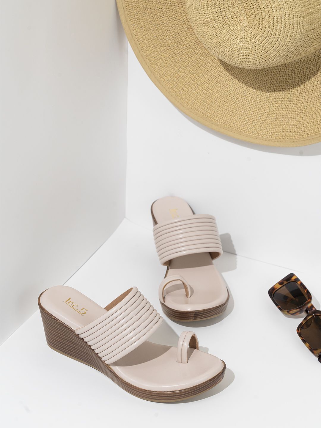 

Inc 5 Women Party Wedge Mules, Cream