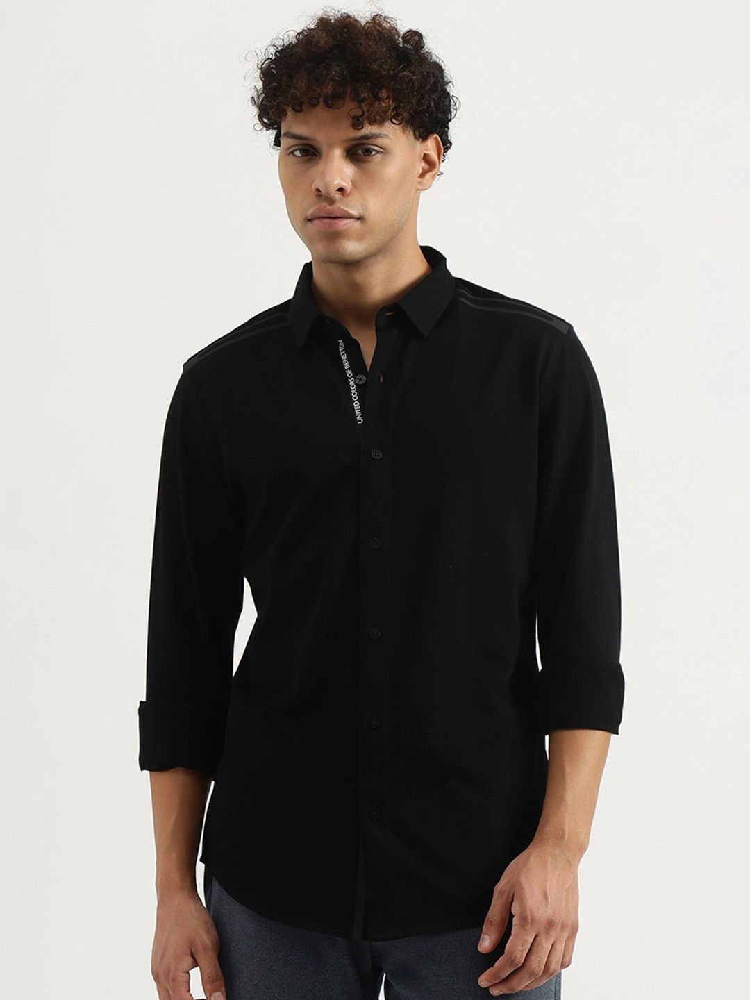 

United Colors of Benetton Men Spread Collar Solid Cotton Casual Shirt, Black