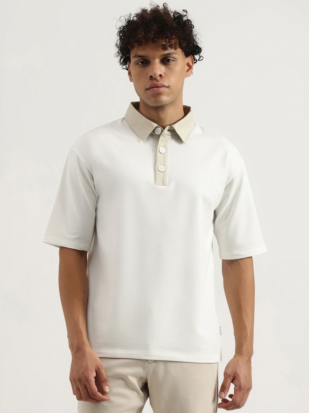 

United Colors of Benetton Men Solid Polo Collar Relaxed Fit T-shirt, White