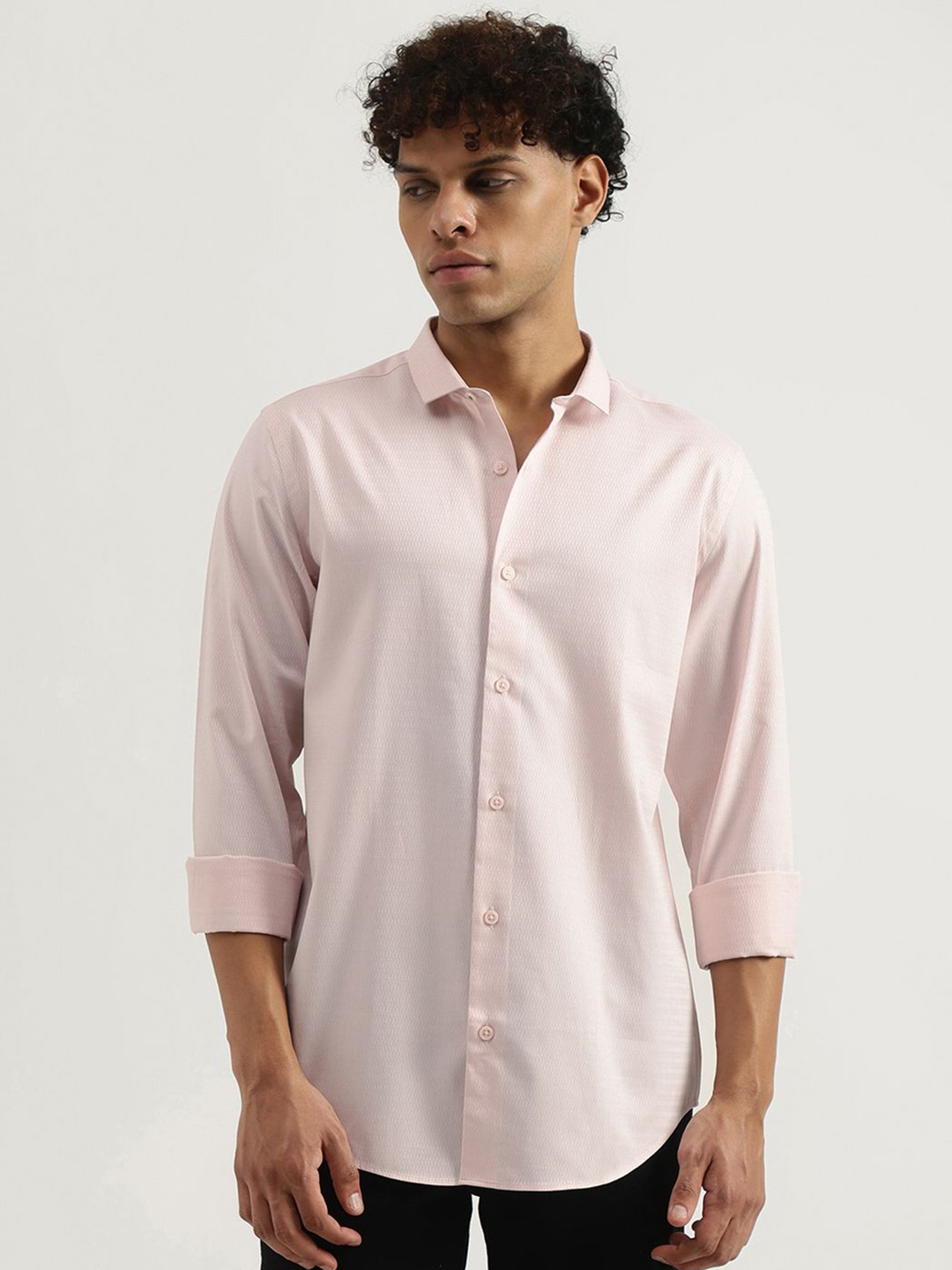 

United Colors of Benetton Men Spread Collar Textured Cotton Casual Shirt, Pink