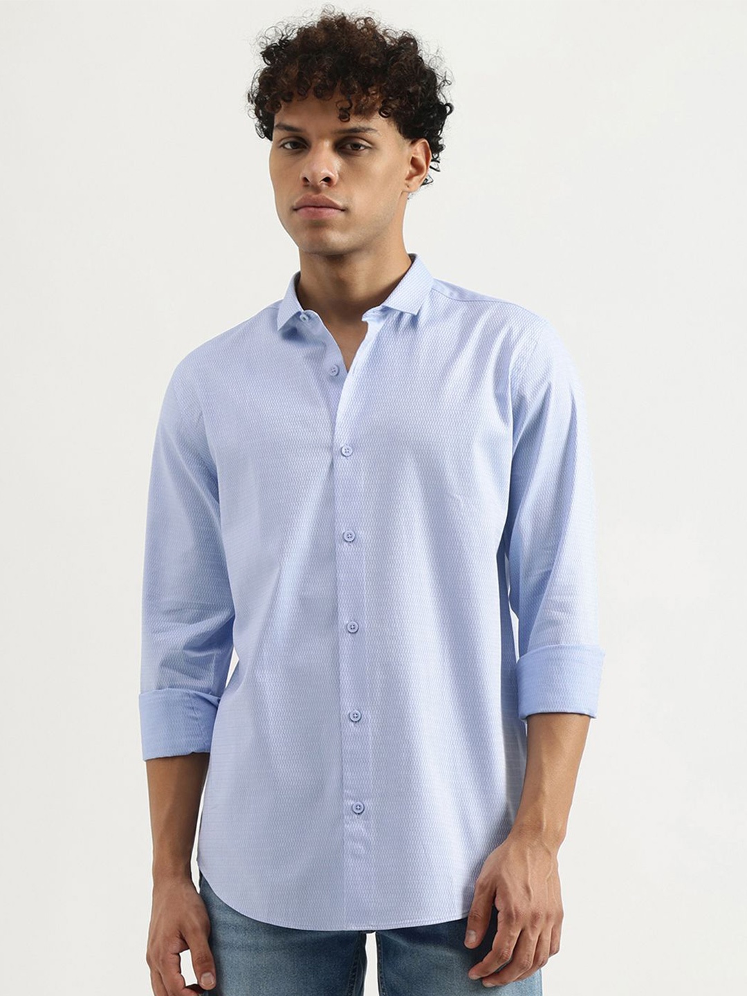 

United Colors of Benetton Men Slim Fit Spread Collar Textured Cotton Casual Shirt, Blue