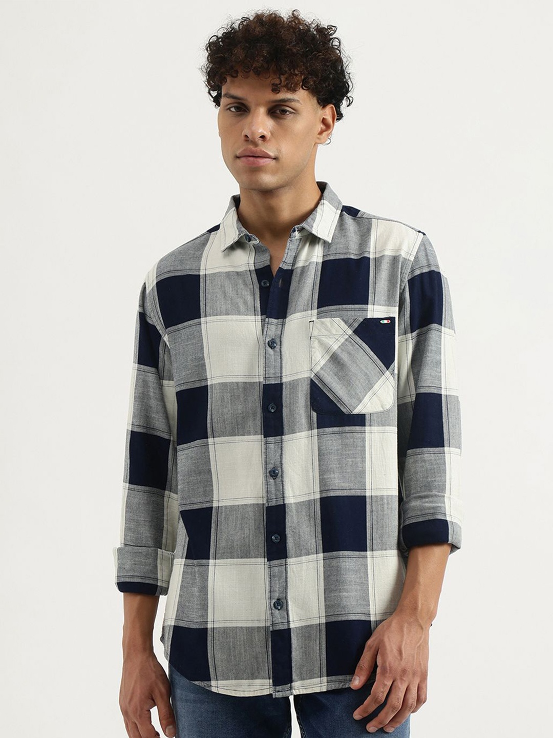 

United Colors of Benetton Men Spread Collar Buffalo Checked Cotton Casual Shirt, Navy blue