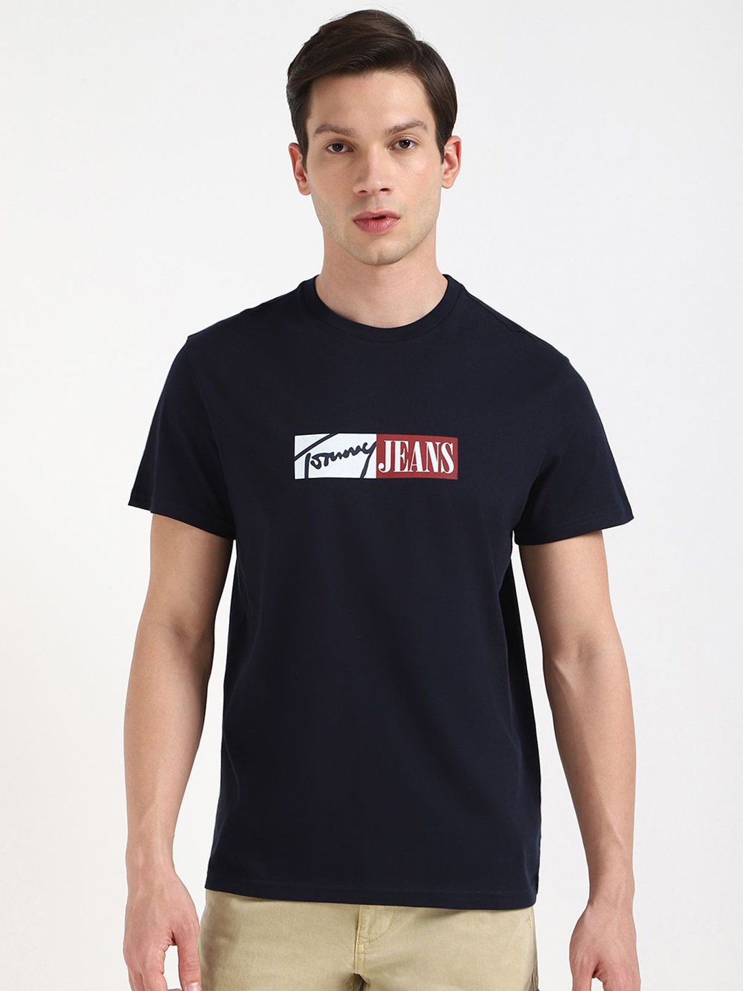 

Tommy Hilfiger Men Typography Printed Round Neck Cotton T-shirt, Navy blue