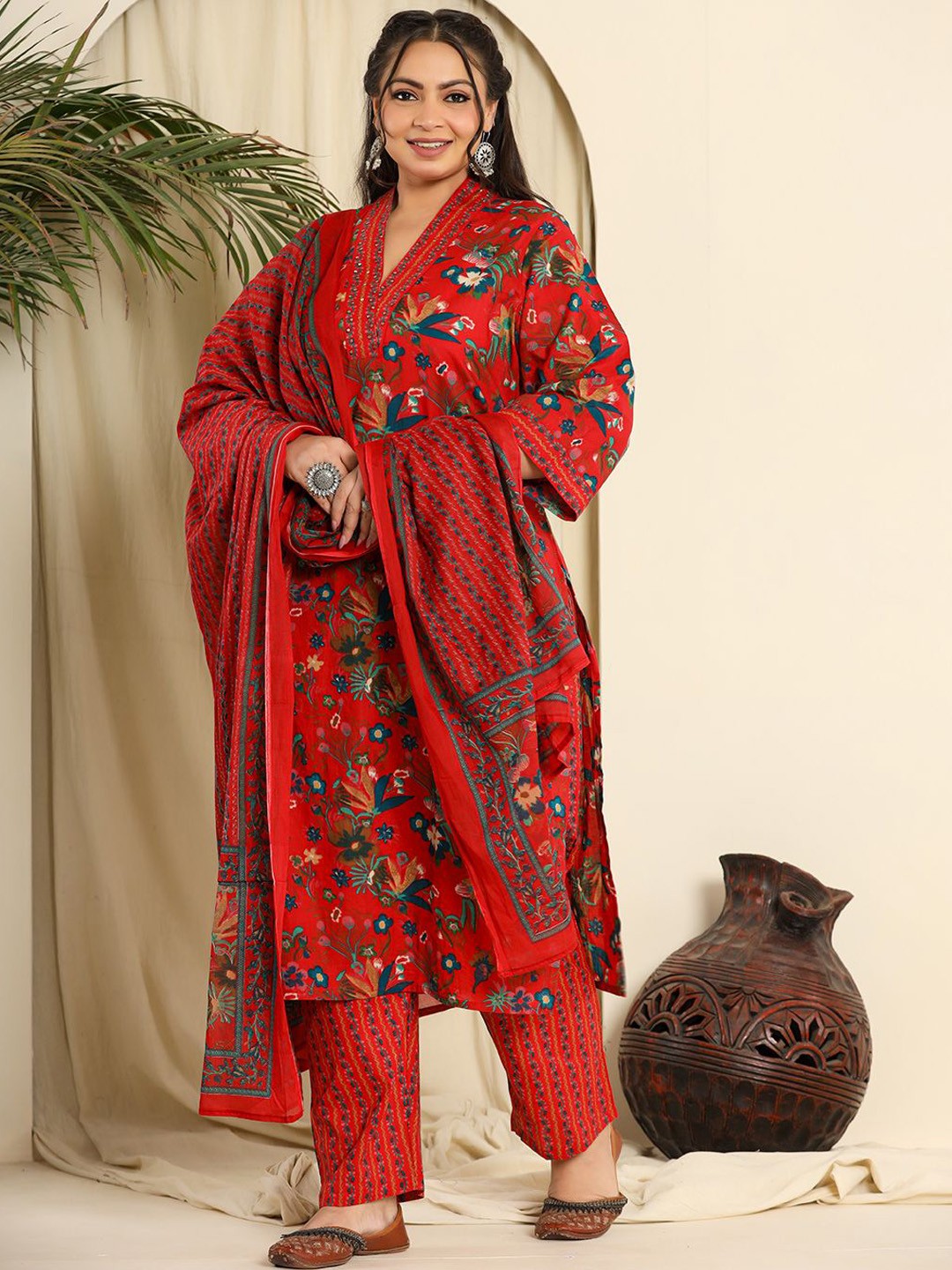 

Yufta Red Floral Printed Sequinned Pure Cotton Straight Kurta & Trouser With Dupatta