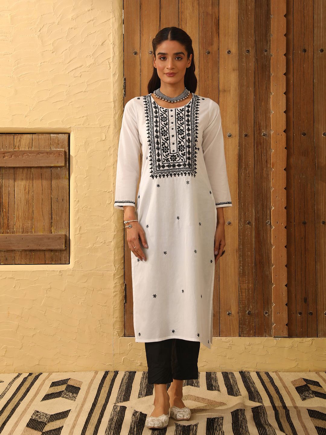 

House of Chikankari Chikankari Woven Long Kurta, White