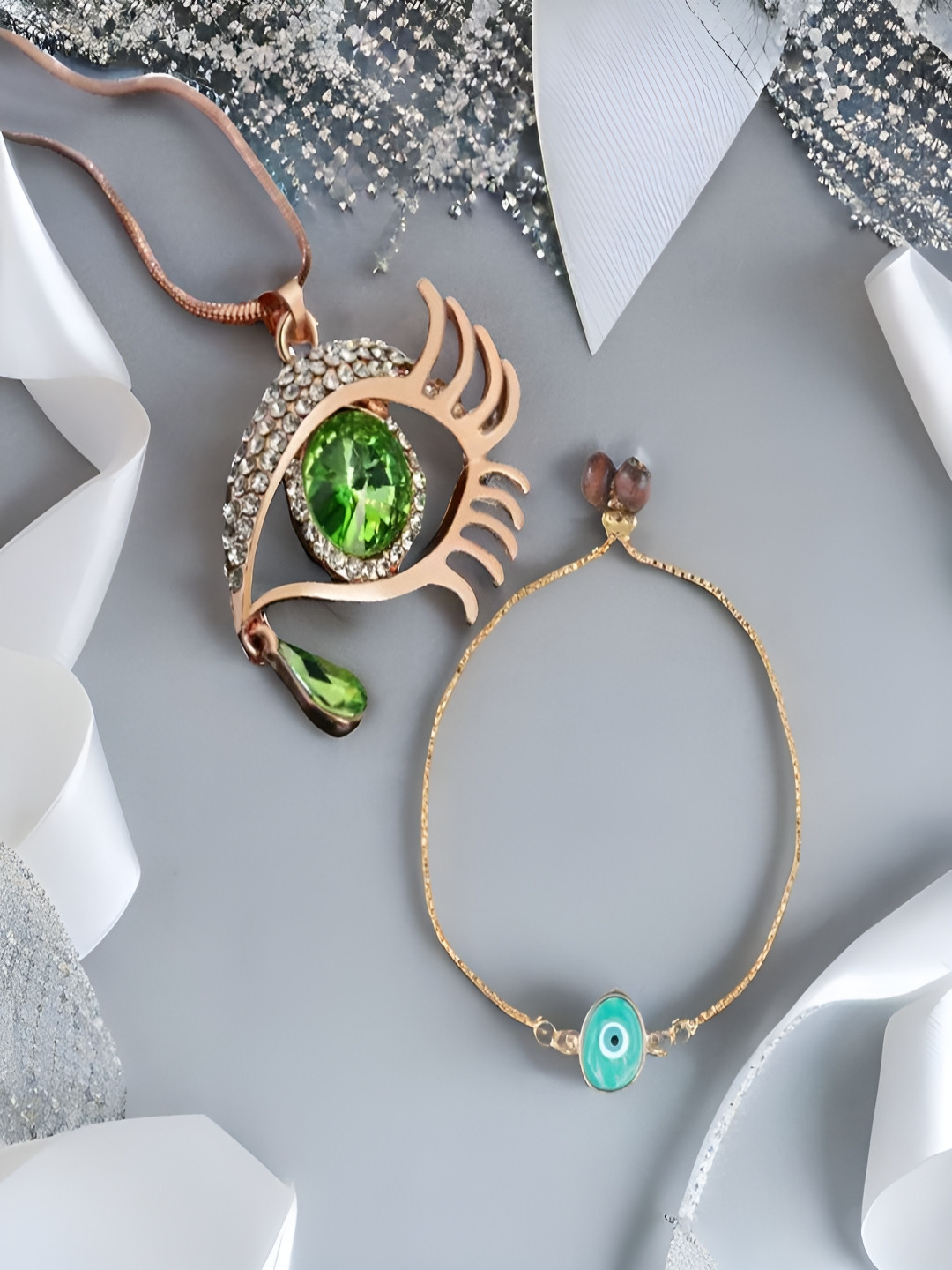 

UNIVERSITY TRENDZ Gold Plated Stone Studded Pendant Chain with Bracelet Jewelry Set