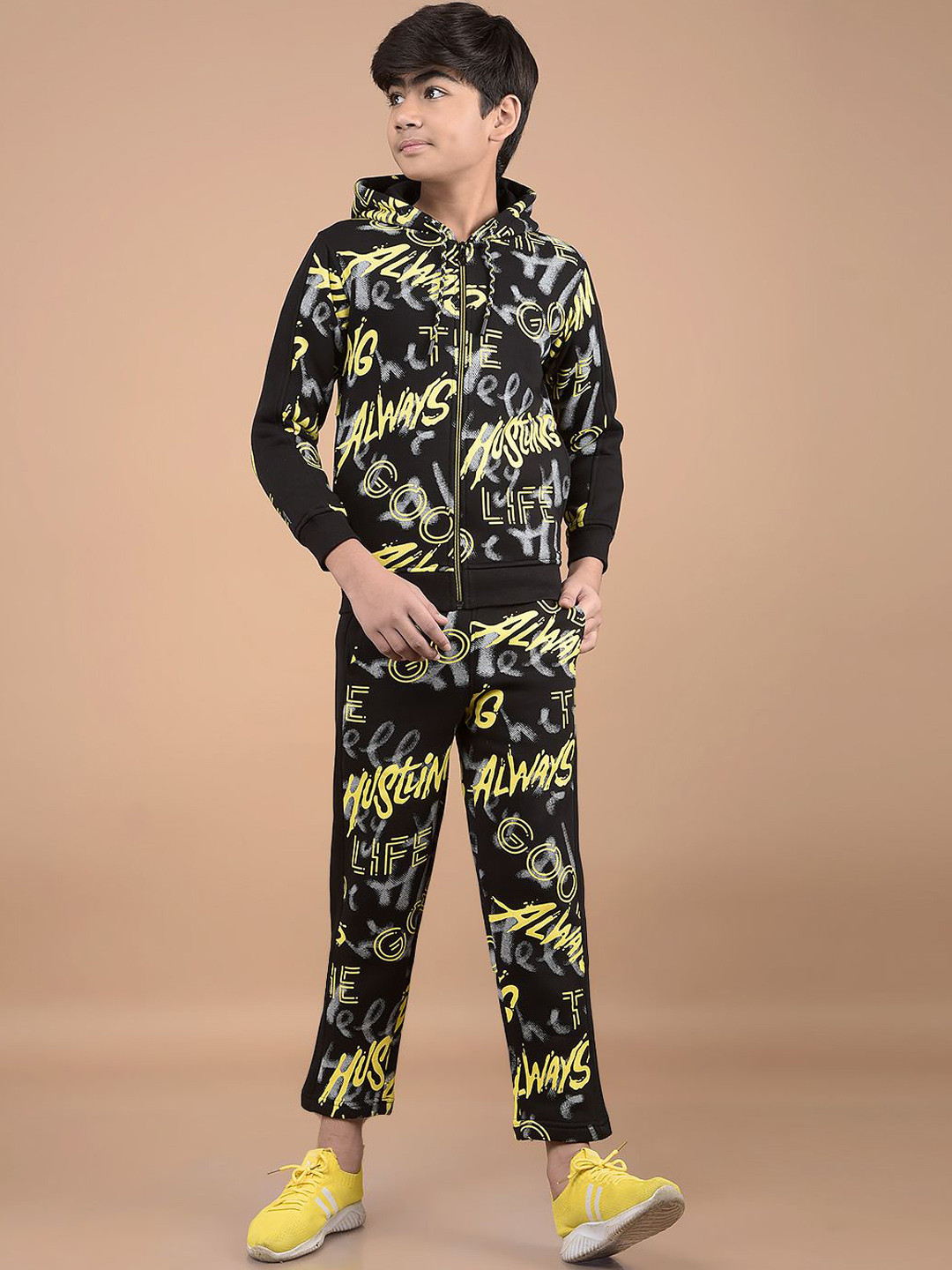 

Crimsoune Club Printed Hooded Long Sleeves Sweatshirt With Trouser, Black