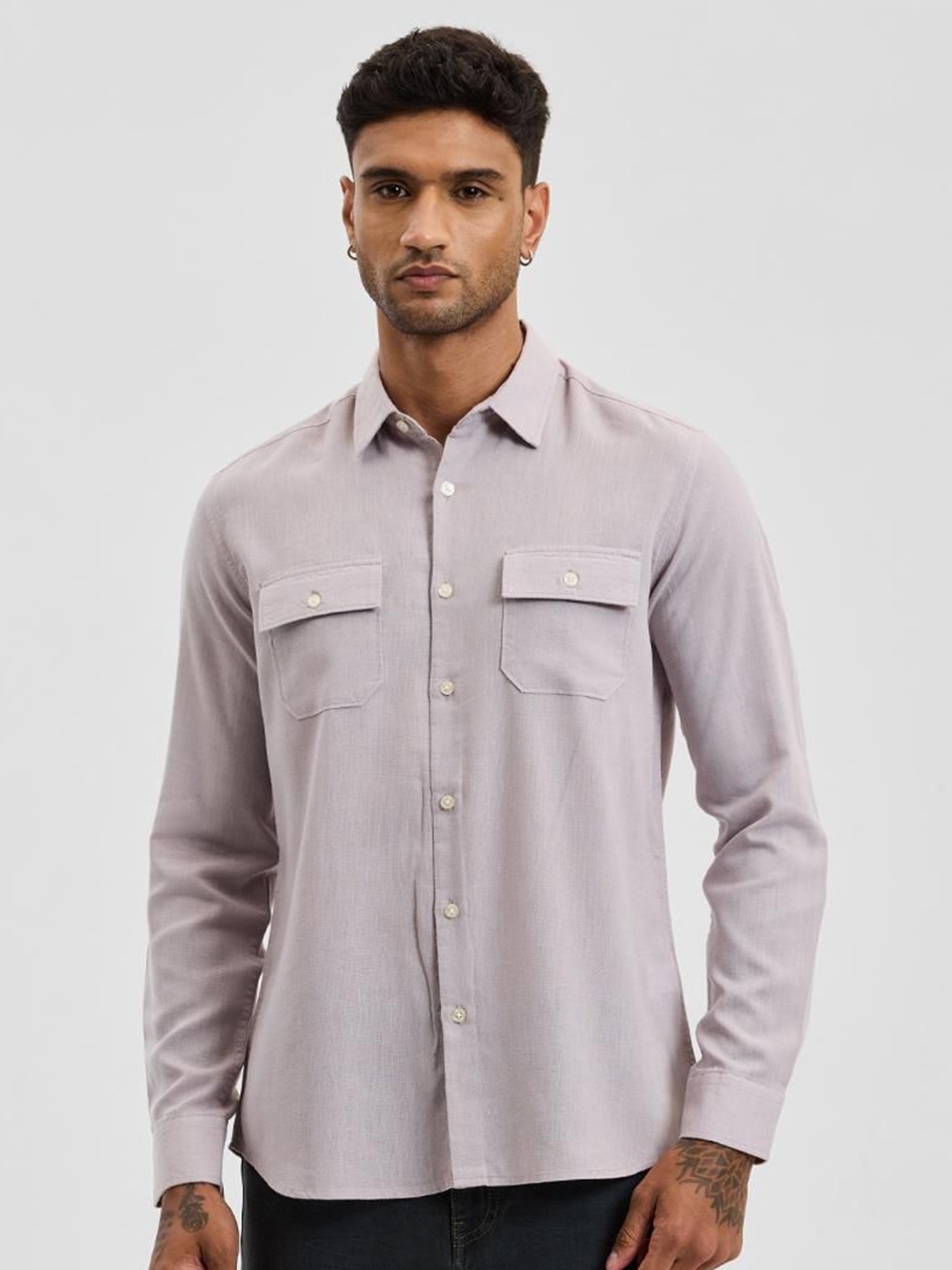 

Snitch Men Classic Spread Collar Solid Casual Shirt, Grey