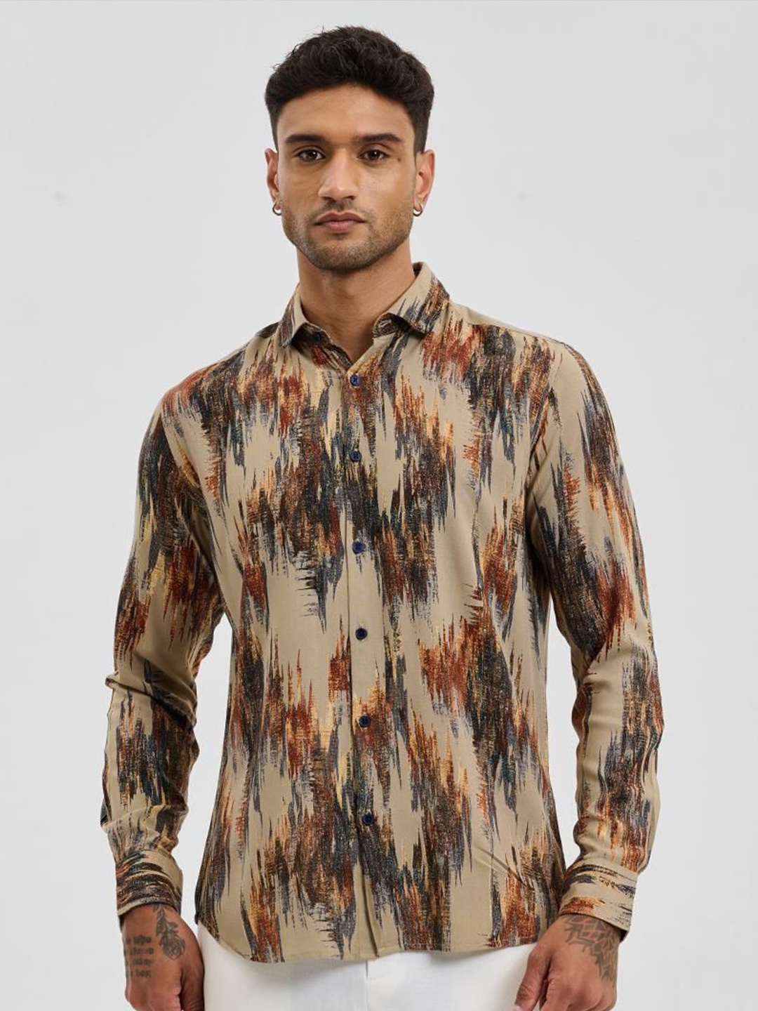 

Snitch Men Smart Spread Collar Abstract Printed Casual Shirt, Beige