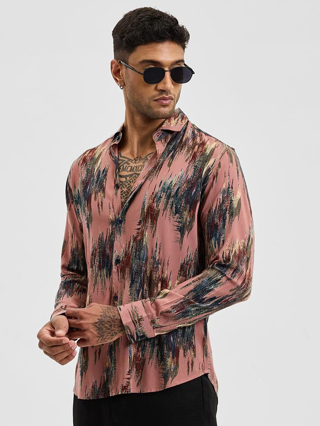 

Snitch Men Smart Spread Collar Abstract Printed Casual Shirt, Mauve