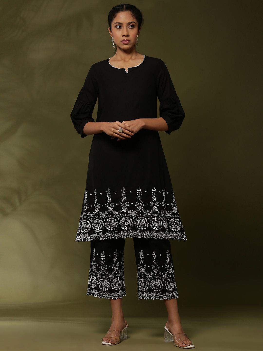 

Abhishti Floral Embroidered Notch Neck Thread Work Pure Cotton A-Line Kurta With Trousers, Black